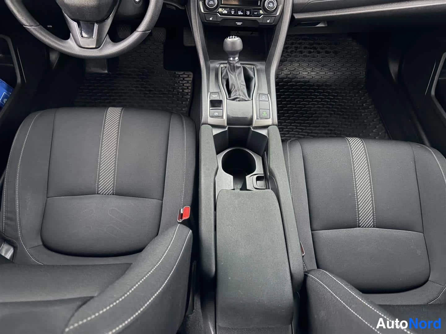 Silver Honda Civic 2018, bild 27