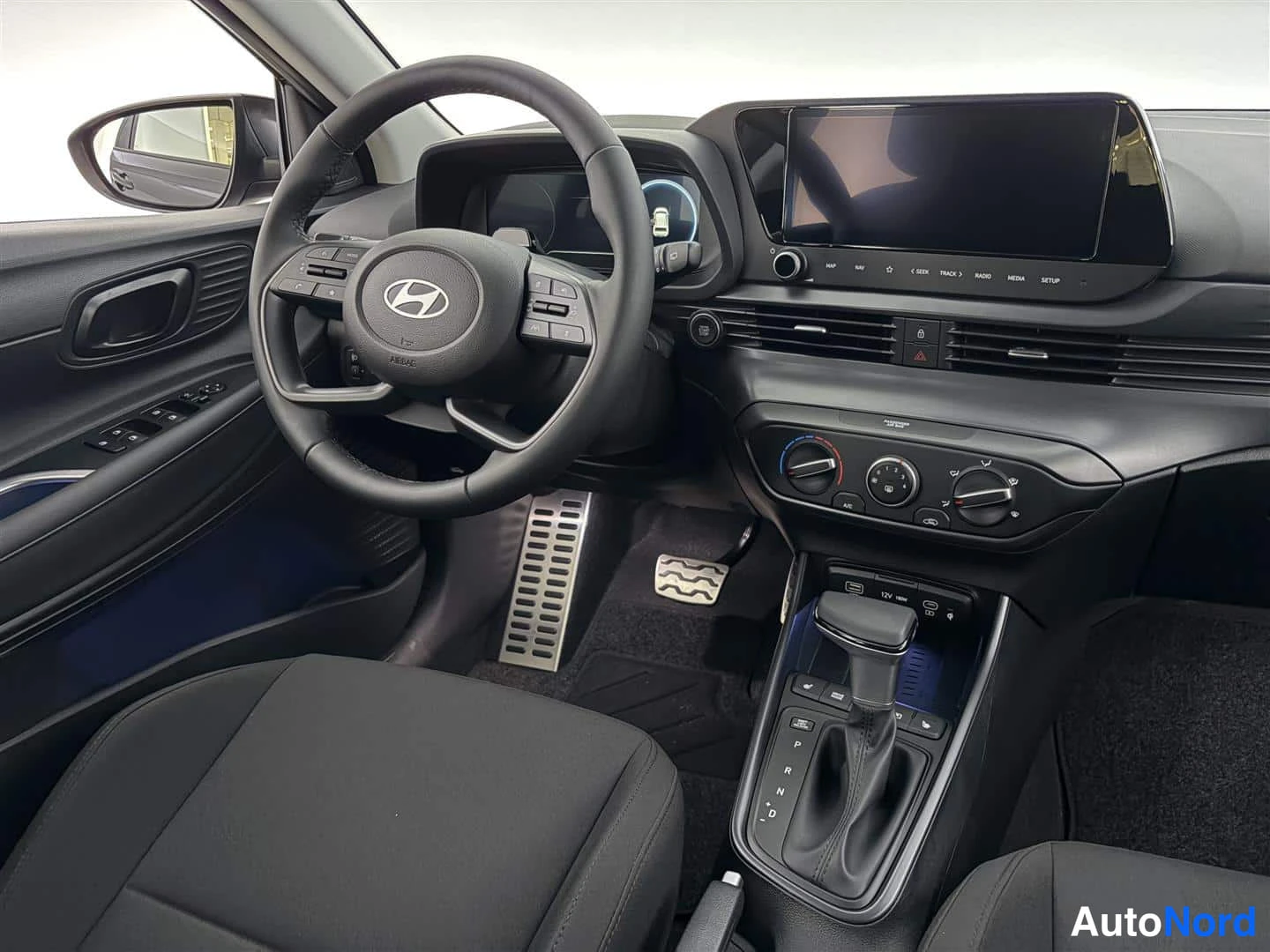 Musta Hyundai Bayon 2026, kuva 14