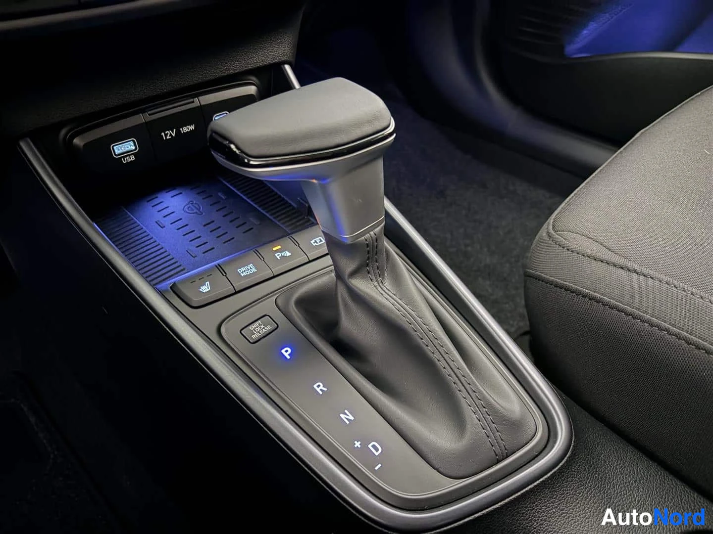 Musta Hyundai Bayon 2026, kuva 25