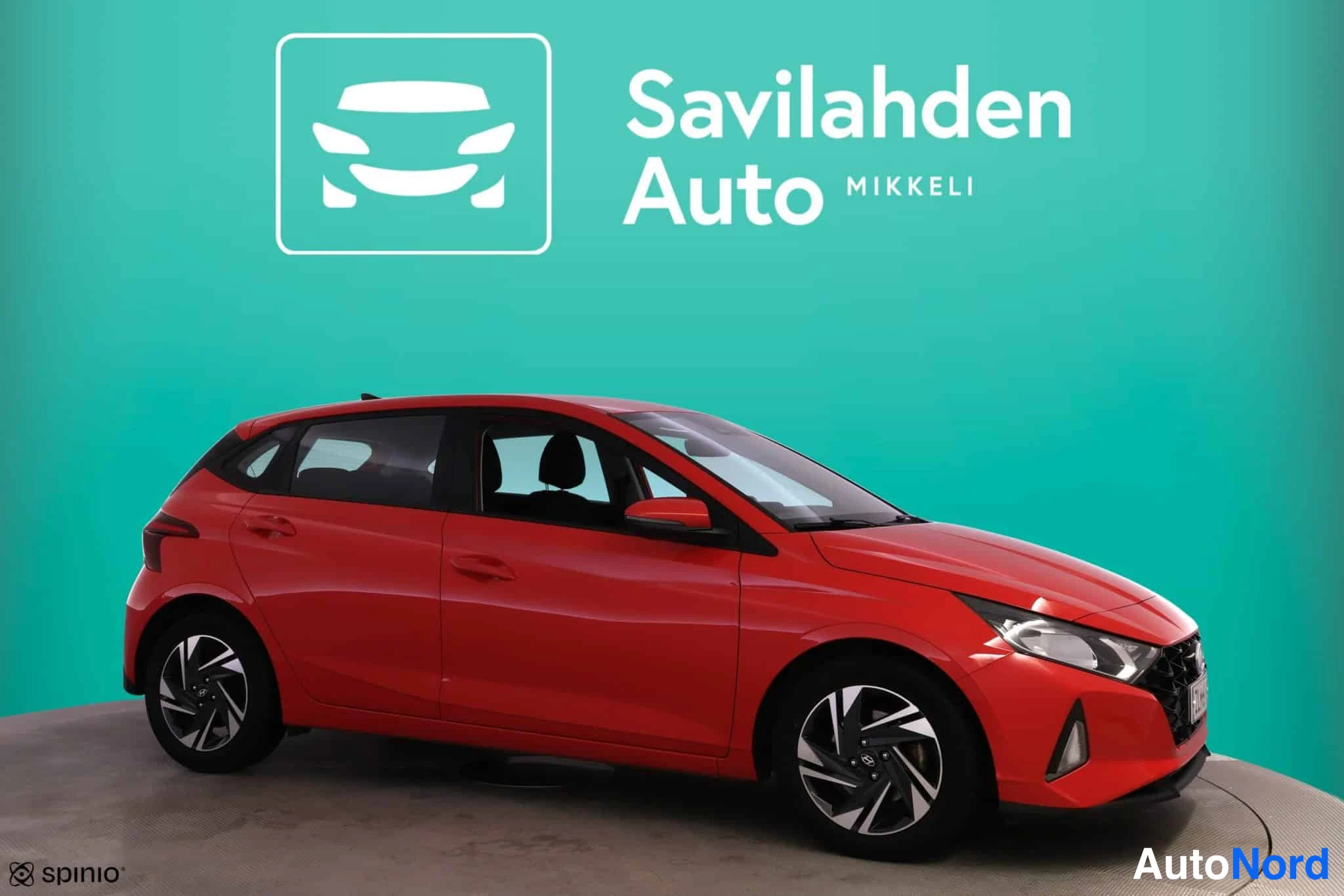 Röd Hyundai i20 2021, bild 2