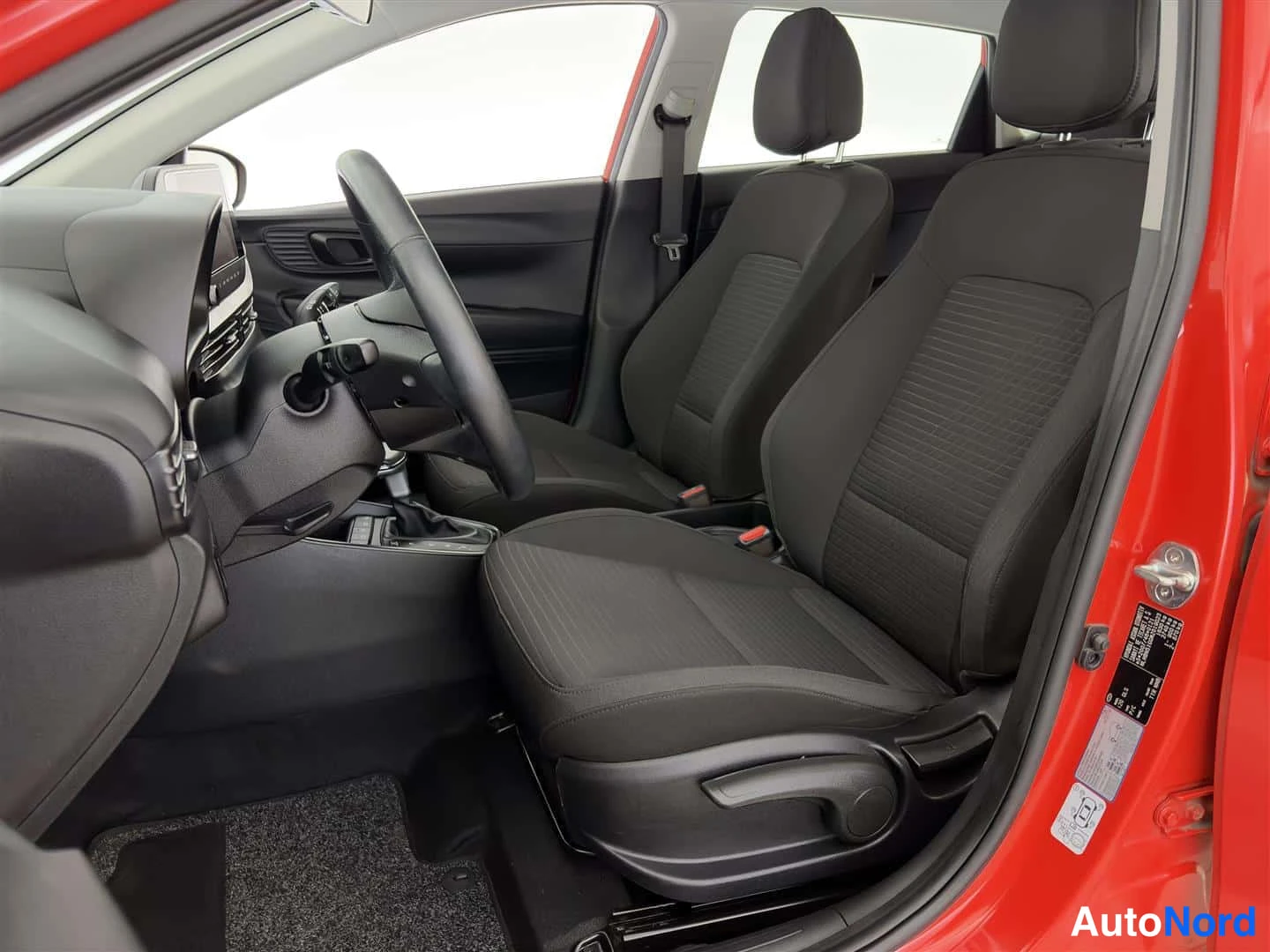 Röd Hyundai i20 2021, bild 15
