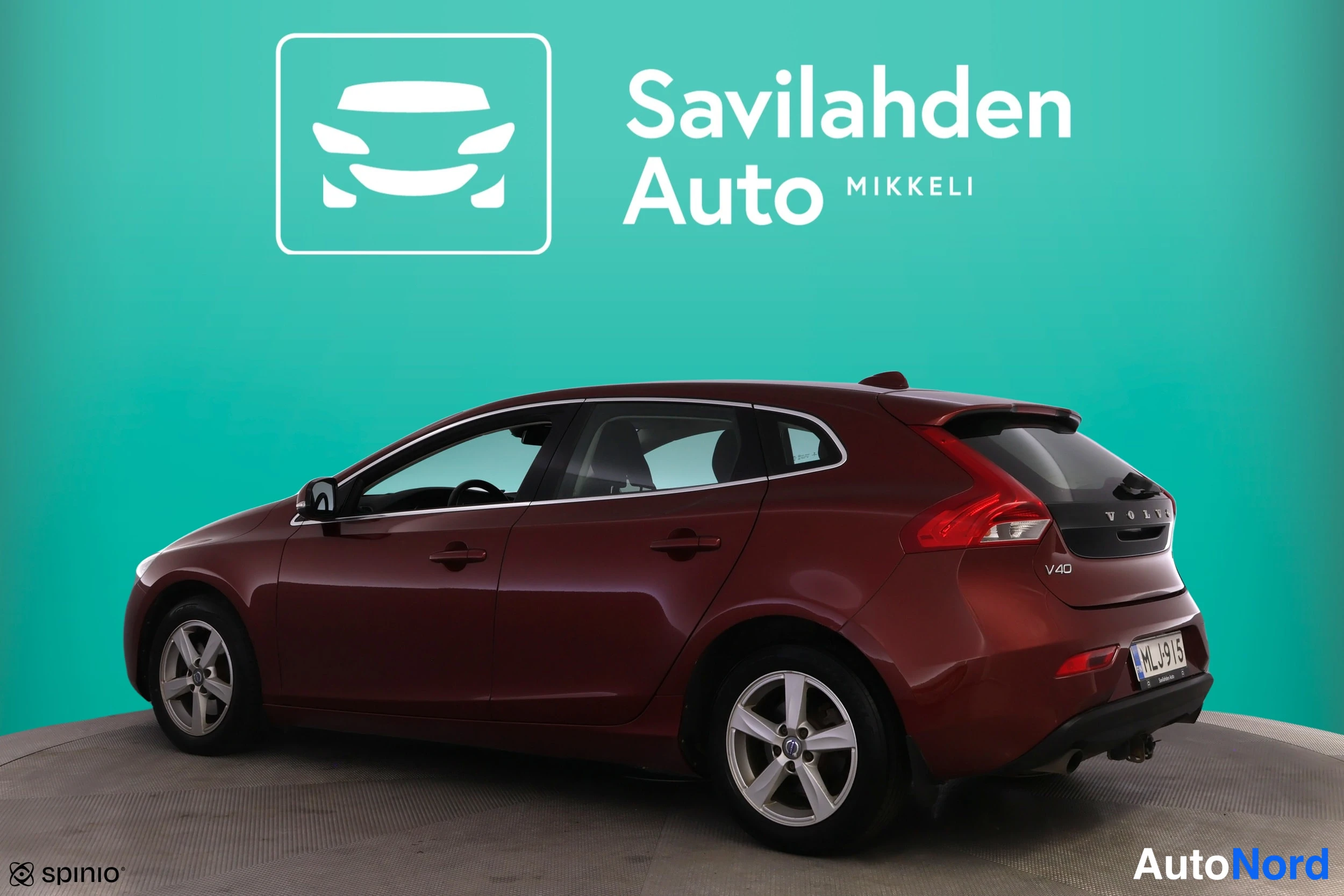 Punainen Volvo V40 2013, kuva 4
