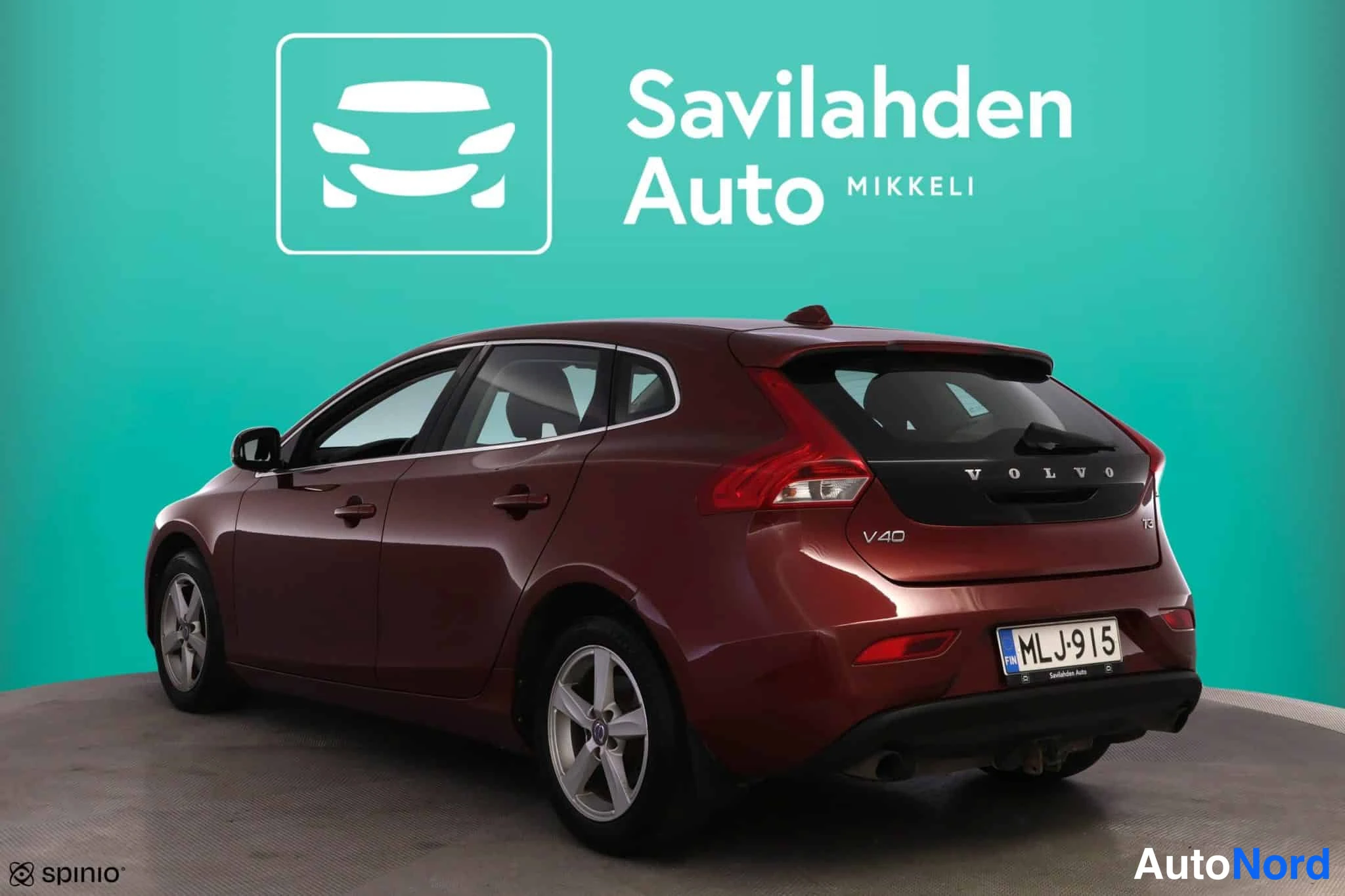 Punainen Volvo V40 2013, kuva 5