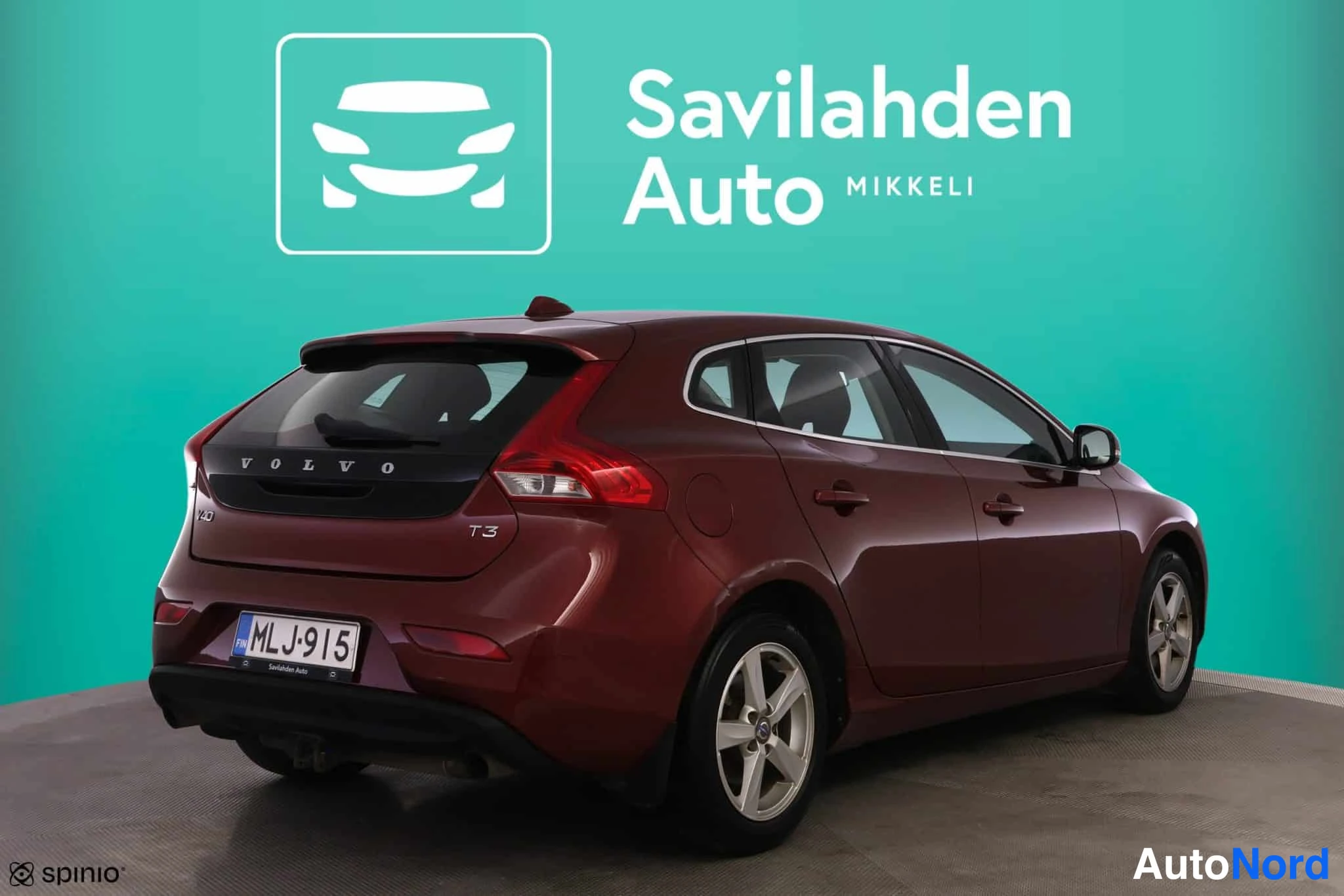 Punainen Volvo V40 2013, kuva 7