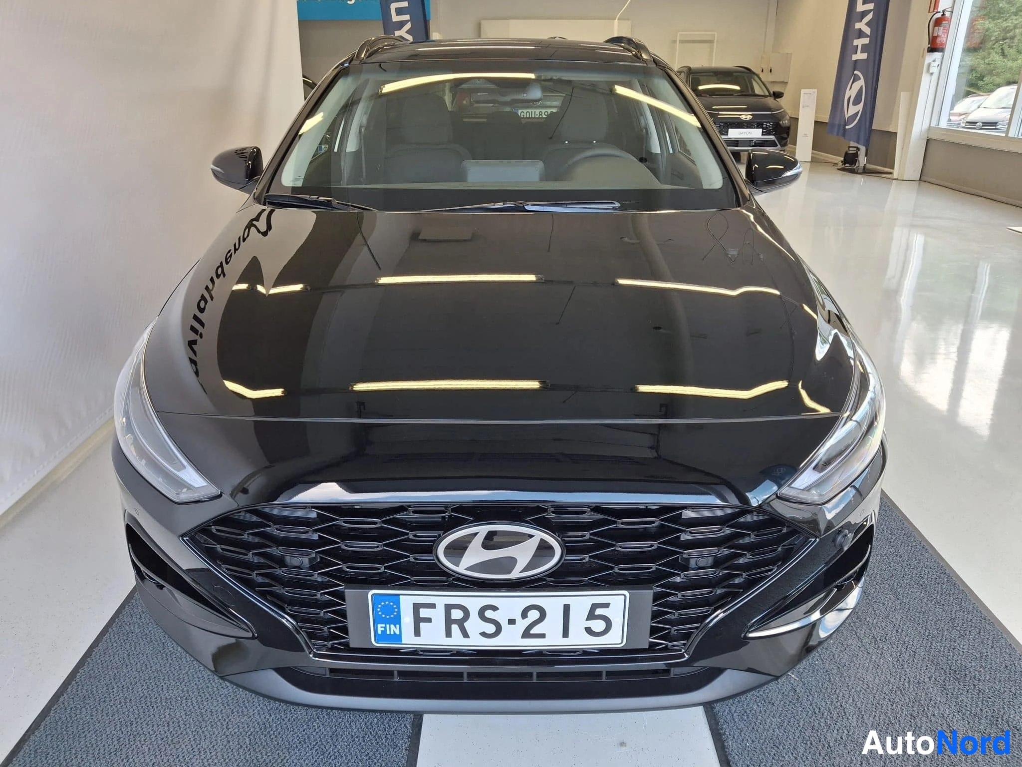 Musta Hyundai i30 2026, kuva 8