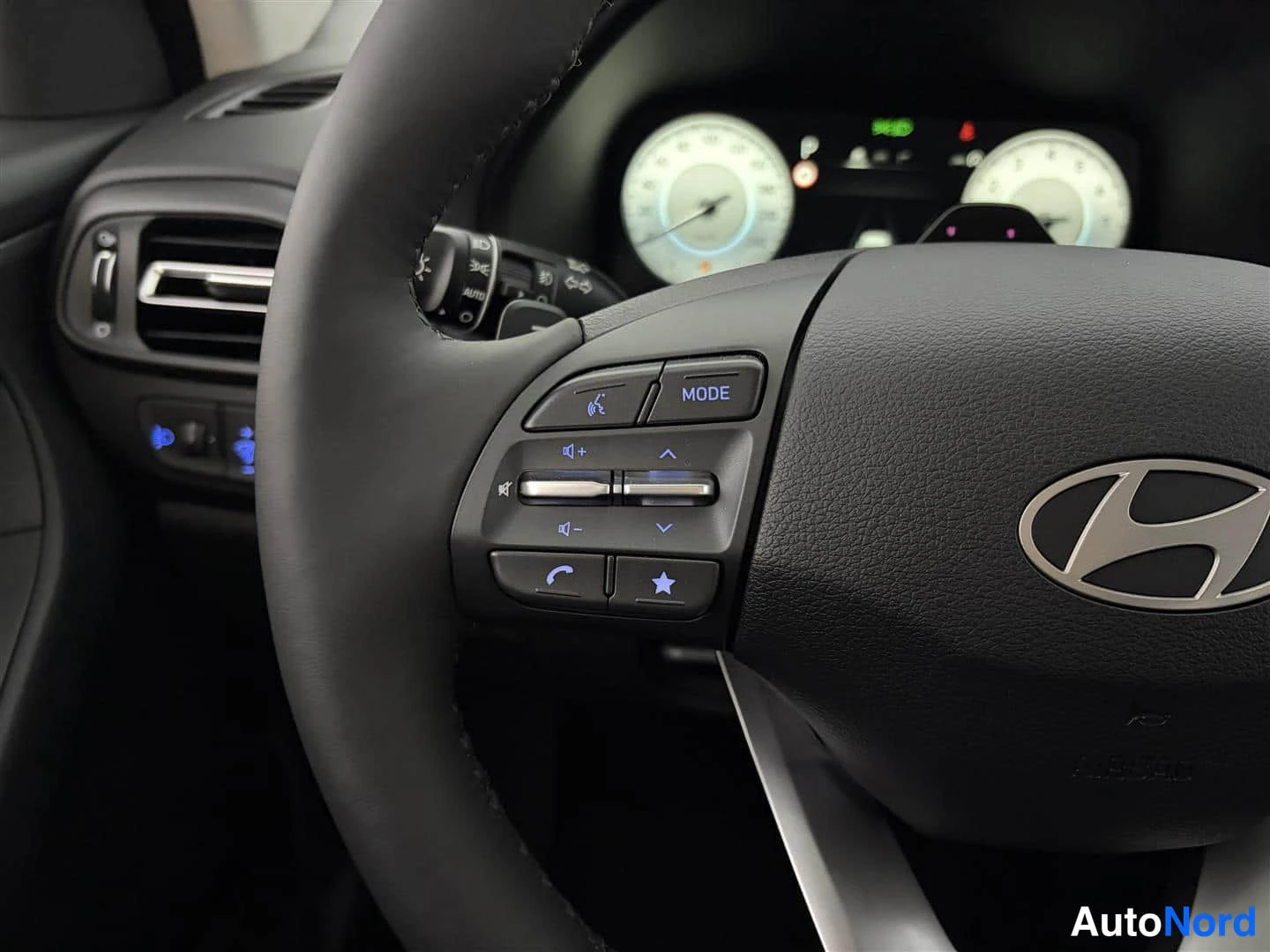Musta Hyundai i30 2026, kuva 28