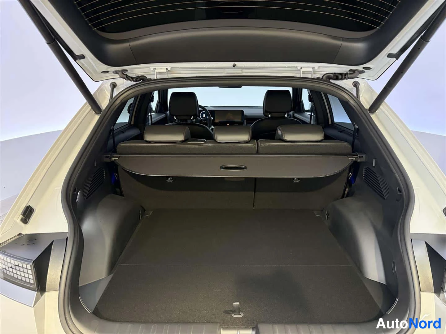 Harmaa Hyundai IONIQ 5 2026, kuva 19