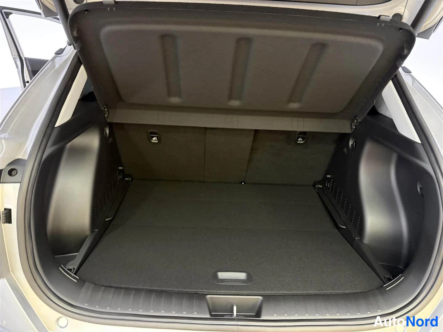 Hopea Hyundai KONA Electric 2026, kuva 19