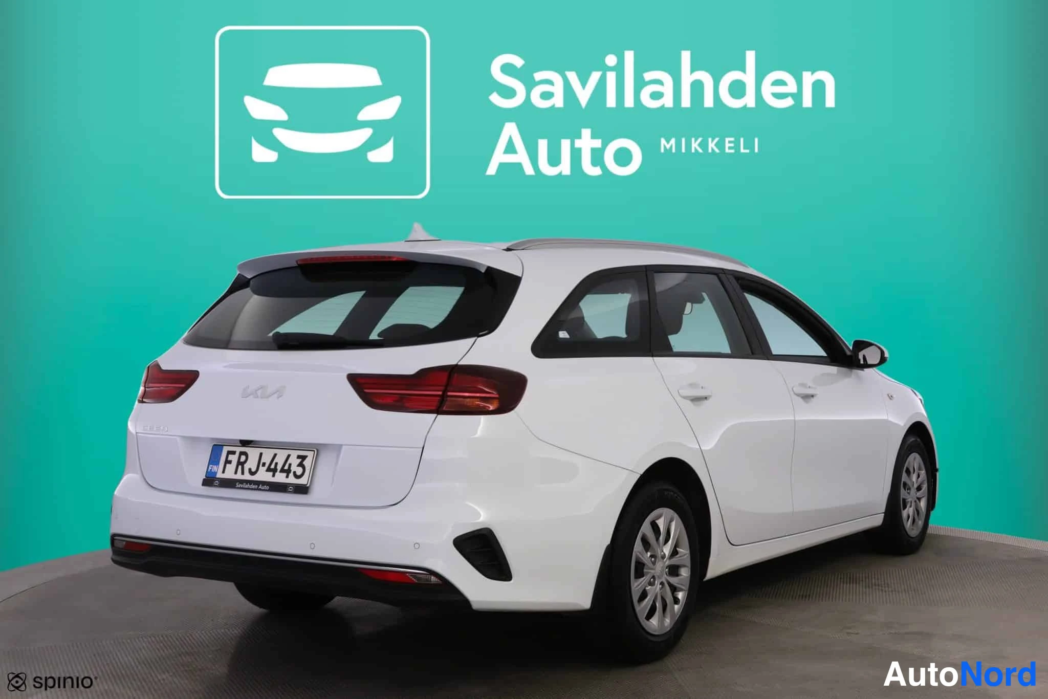 White Kia Ceed 2023, photo 8
