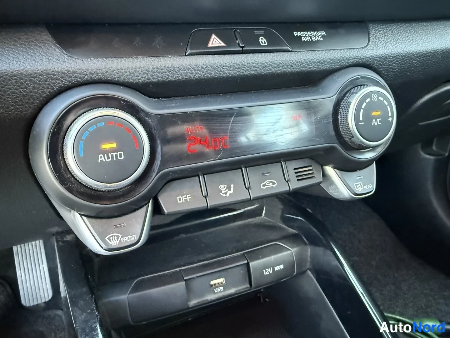 Silver Kia Rio 2021, detail, photo 7