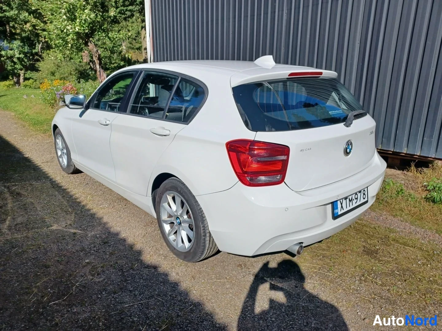Valkoinen BMW 118d 2012, takaviisto, kuva 10