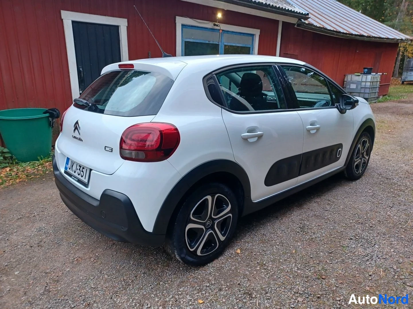 Valkoinen Citroen C3 2017, takaviisto, kuva 10