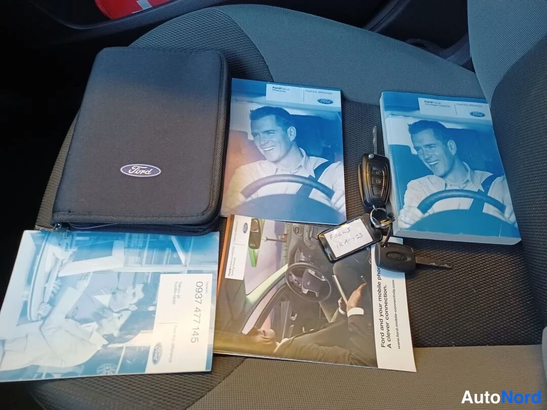 Sininen Ford Focus 2011, asiakirja, kuva 17