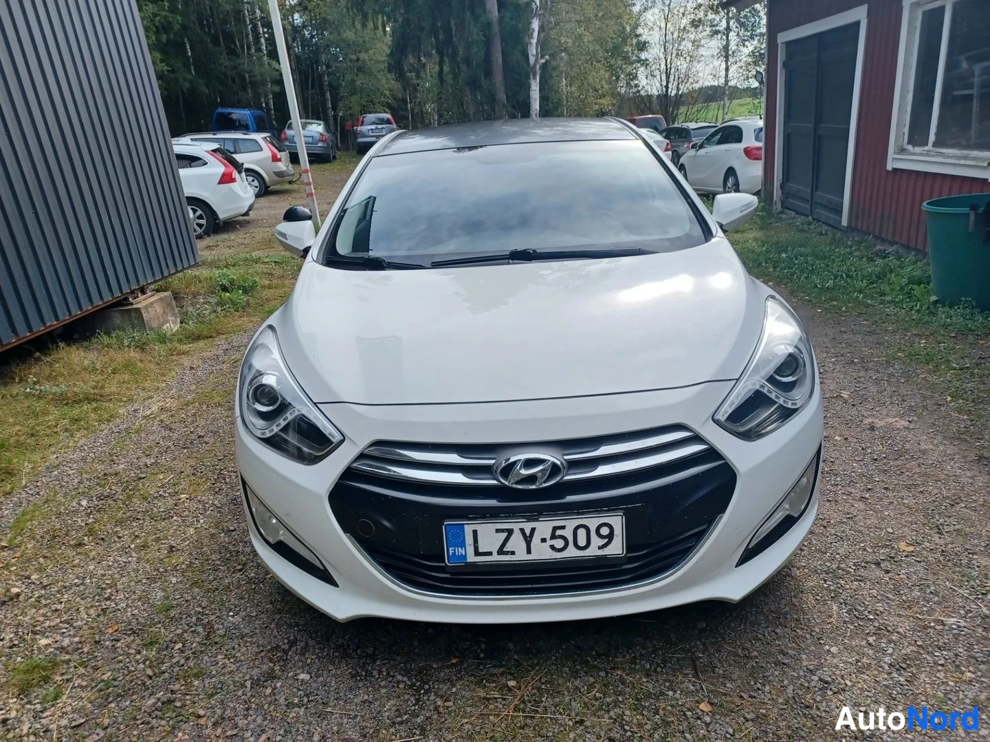 Valkoinen Hyundai i40 2012, edestä, kuva 7