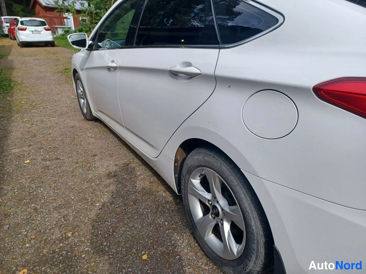 Valkoinen Hyundai i40 2012, takaviisto, kuva 10