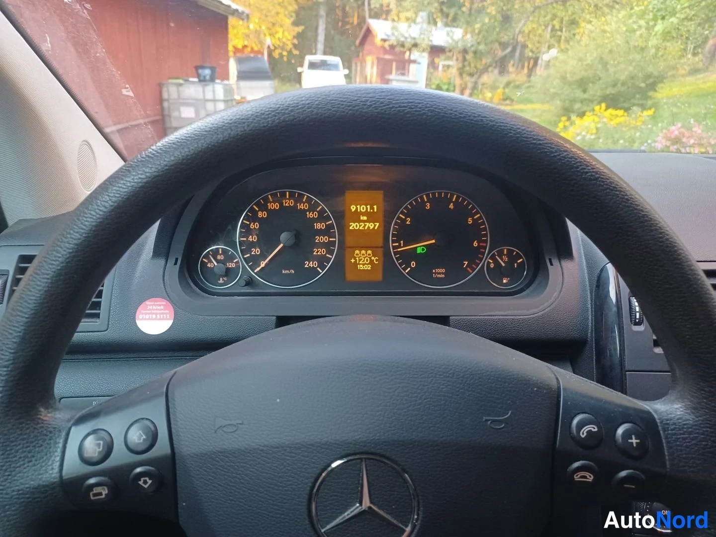 Punainen Mercedes-Benz A  Viistoper 2005, yksityiskohta, kuva 14