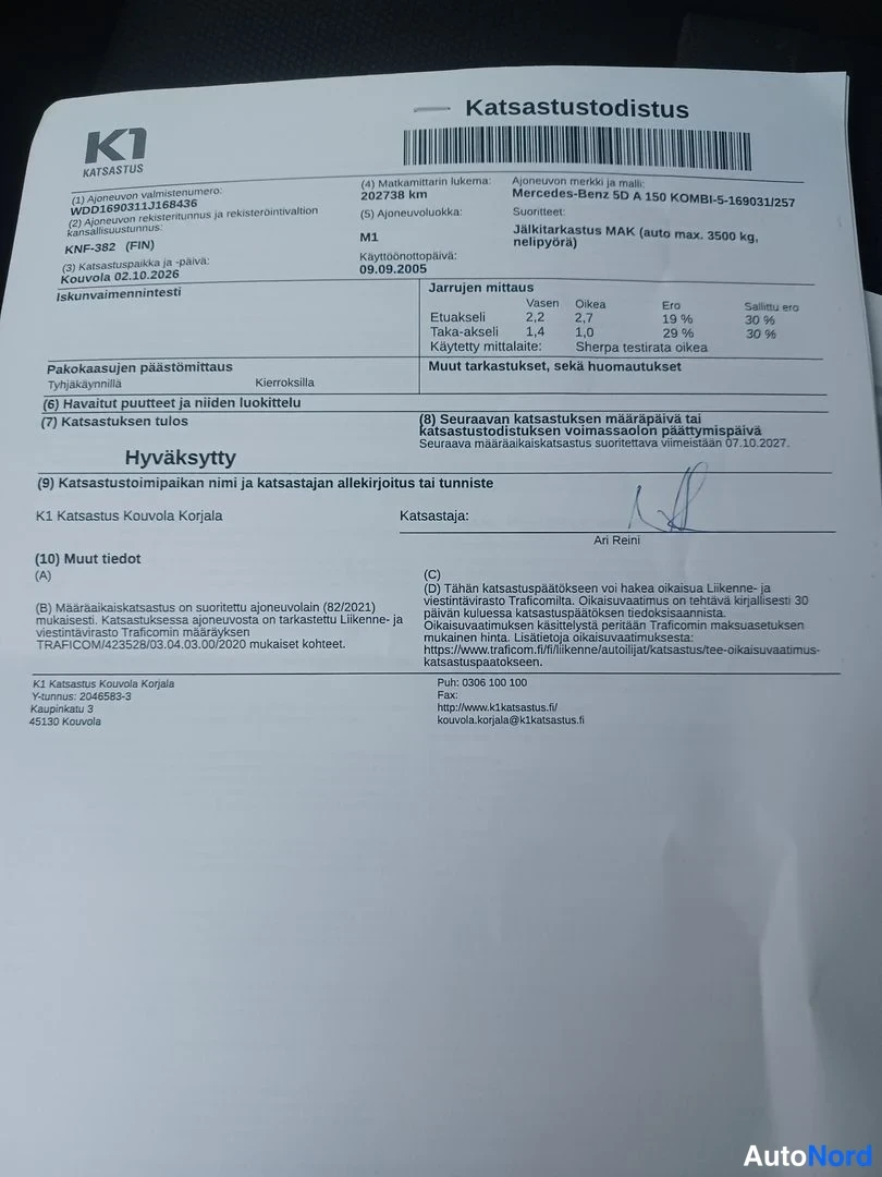 Punainen Mercedes-Benz A  Viistoper 2005, kuva 28