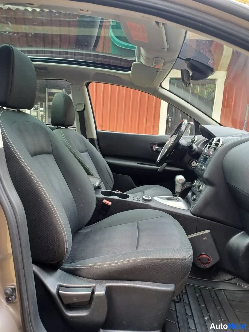 Beige Nissan Qashqai+2 2011, etuistuimet, kuva 16