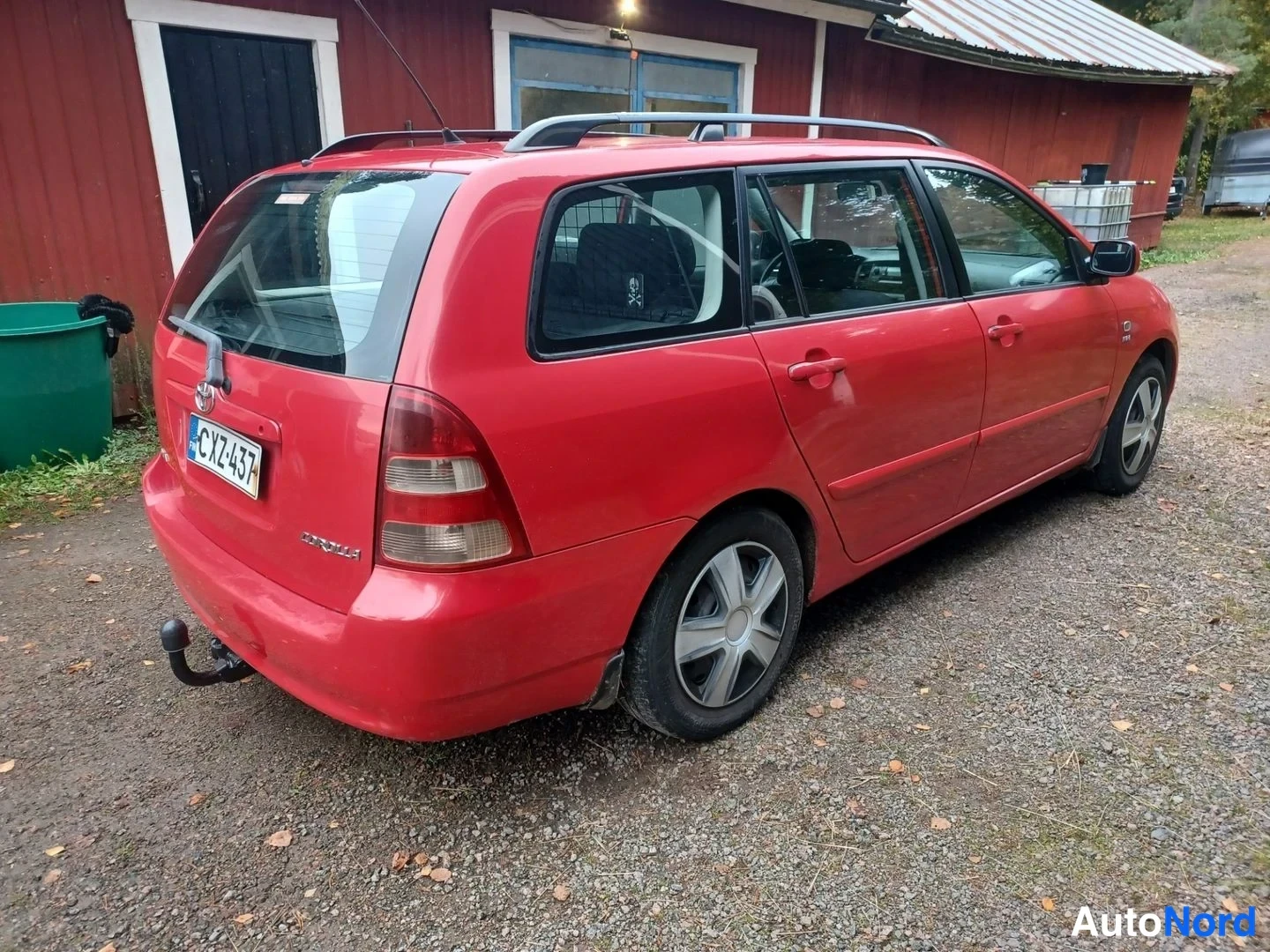 Punainen Toyota Corolla 2004, takaviisto, kuva 5