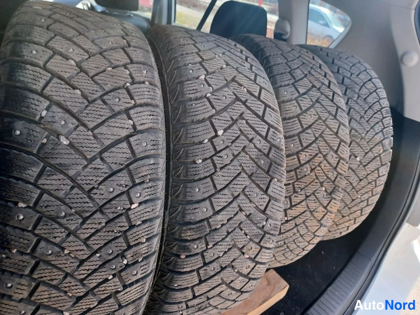 Valkoinen Toyota Corolla Verso 2008, yksityiskohta, kuva 13