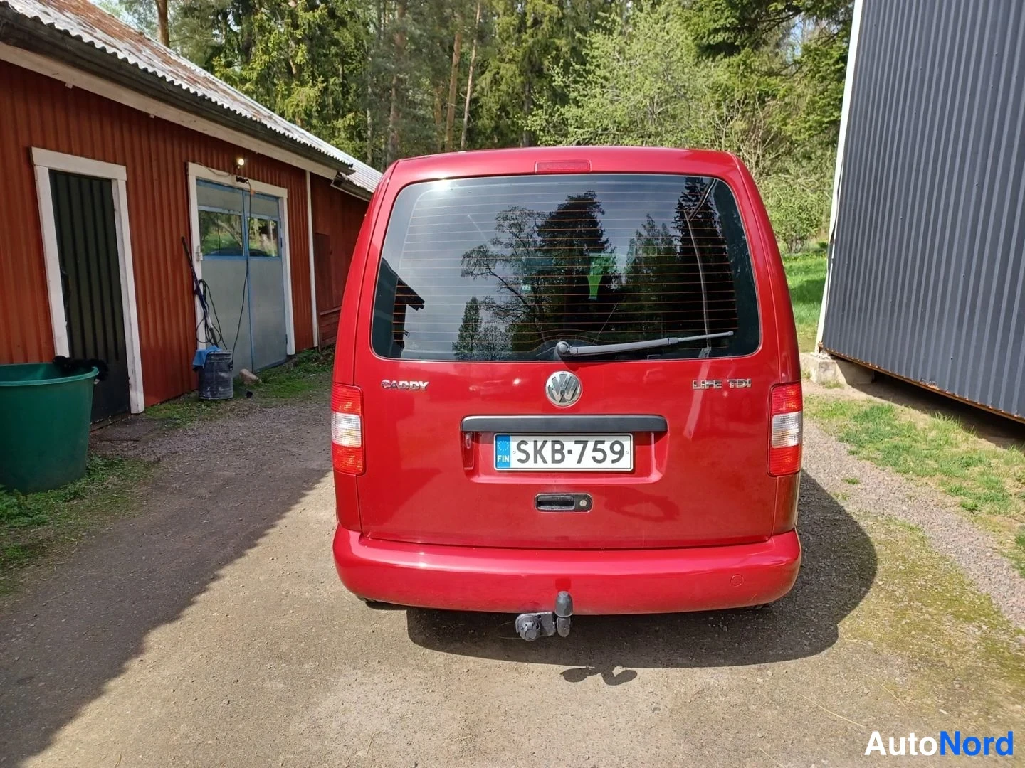 Punainen Volkswagen Caddy Life 2009, takaa, kuva 8