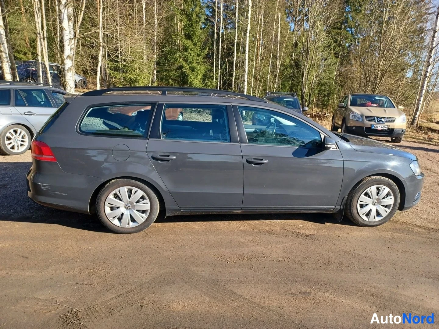 Harmaa Volkswagen Passat Variant 2013, sivulta, kuva 5