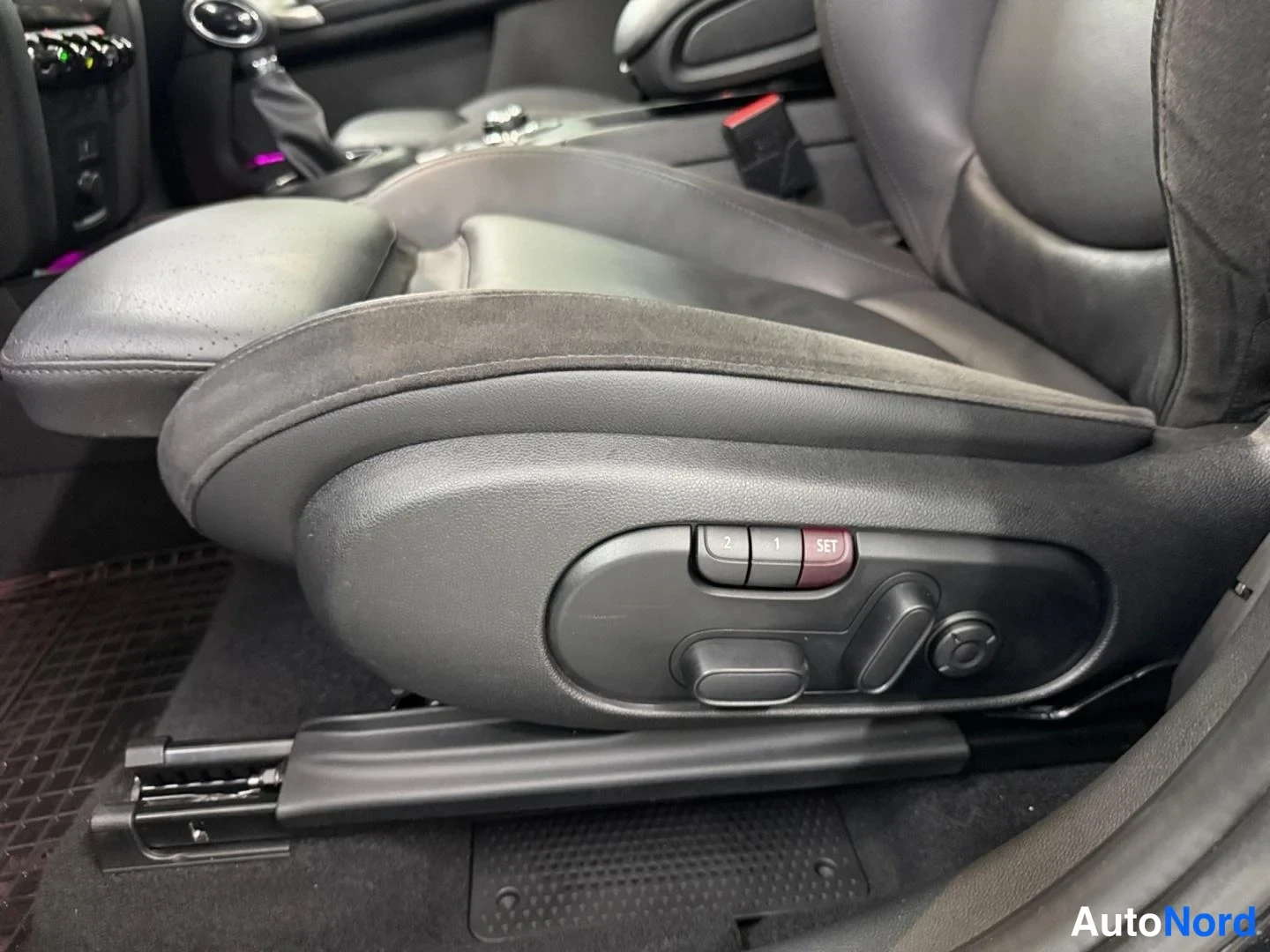 Musta Mini Countryman Cooper SE ALL4 2023, yksityiskohta, kuva 21