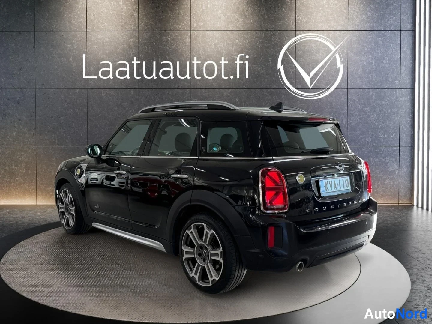 Musta Mini Countryman Cooper SE ALL4 2023, takaviisto, kuva 7