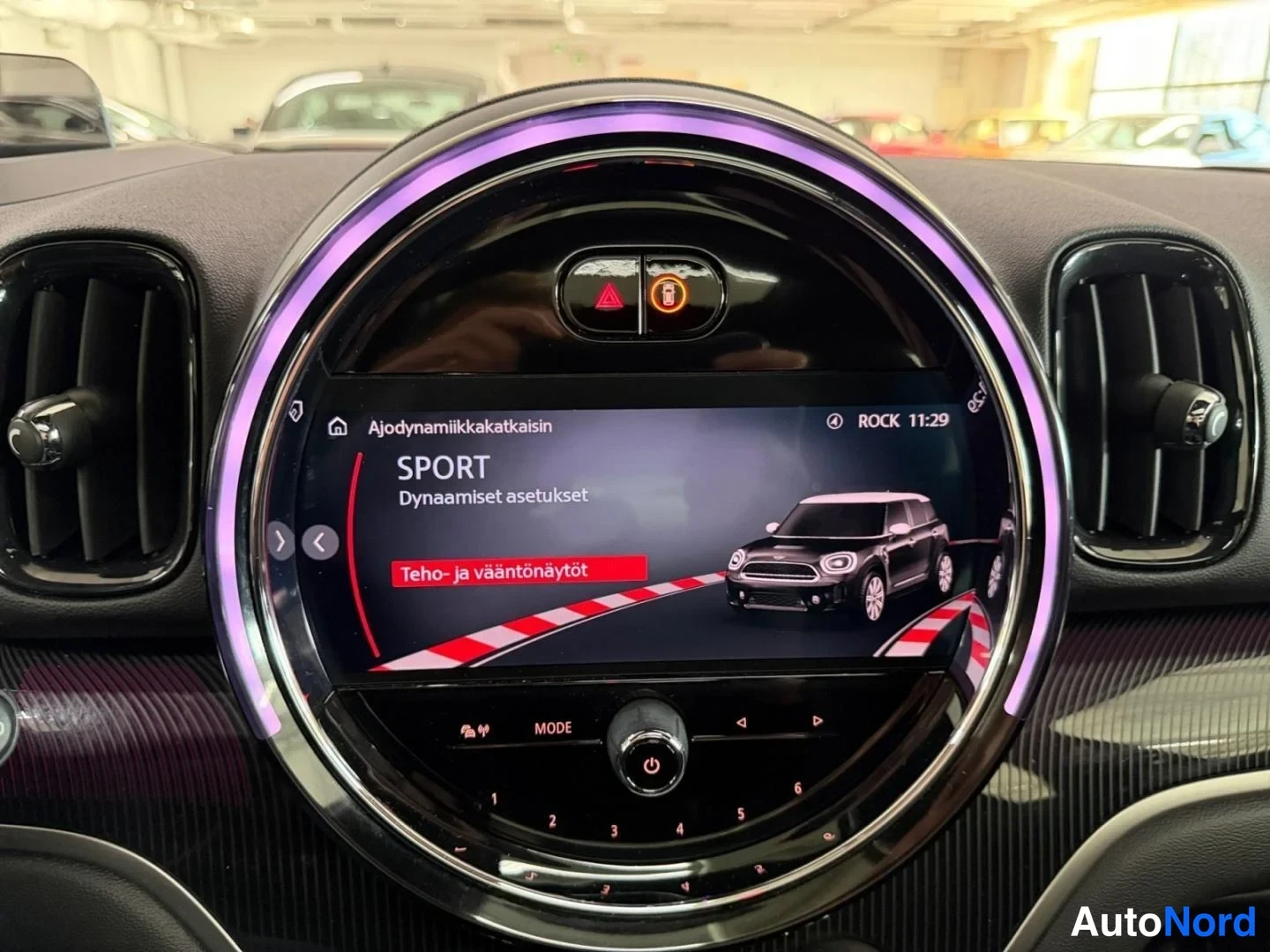 Musta Mini Countryman Cooper SE ALL4 2023, yksityiskohta, kuva 32