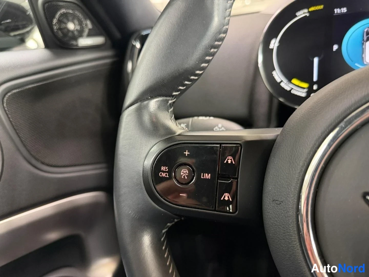 Musta Mini Countryman Cooper SE ALL4 2023, yksityiskohta, kuva 28