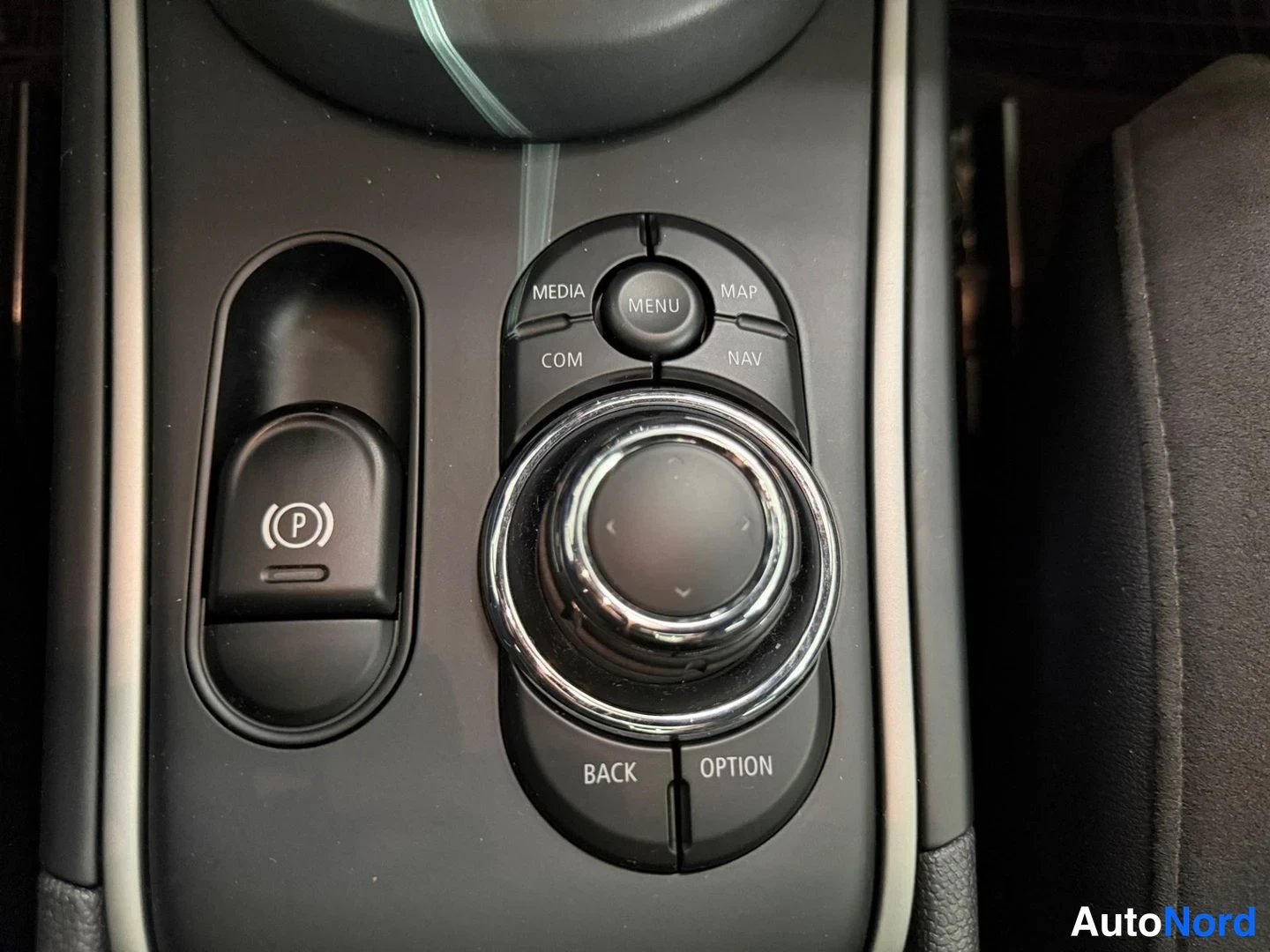 Musta Mini Countryman Cooper SE ALL4 2023, yksityiskohta, kuva 33