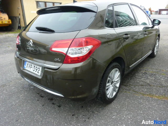 Ruskea Citroen C4 2014, takaviisto, kuva 4