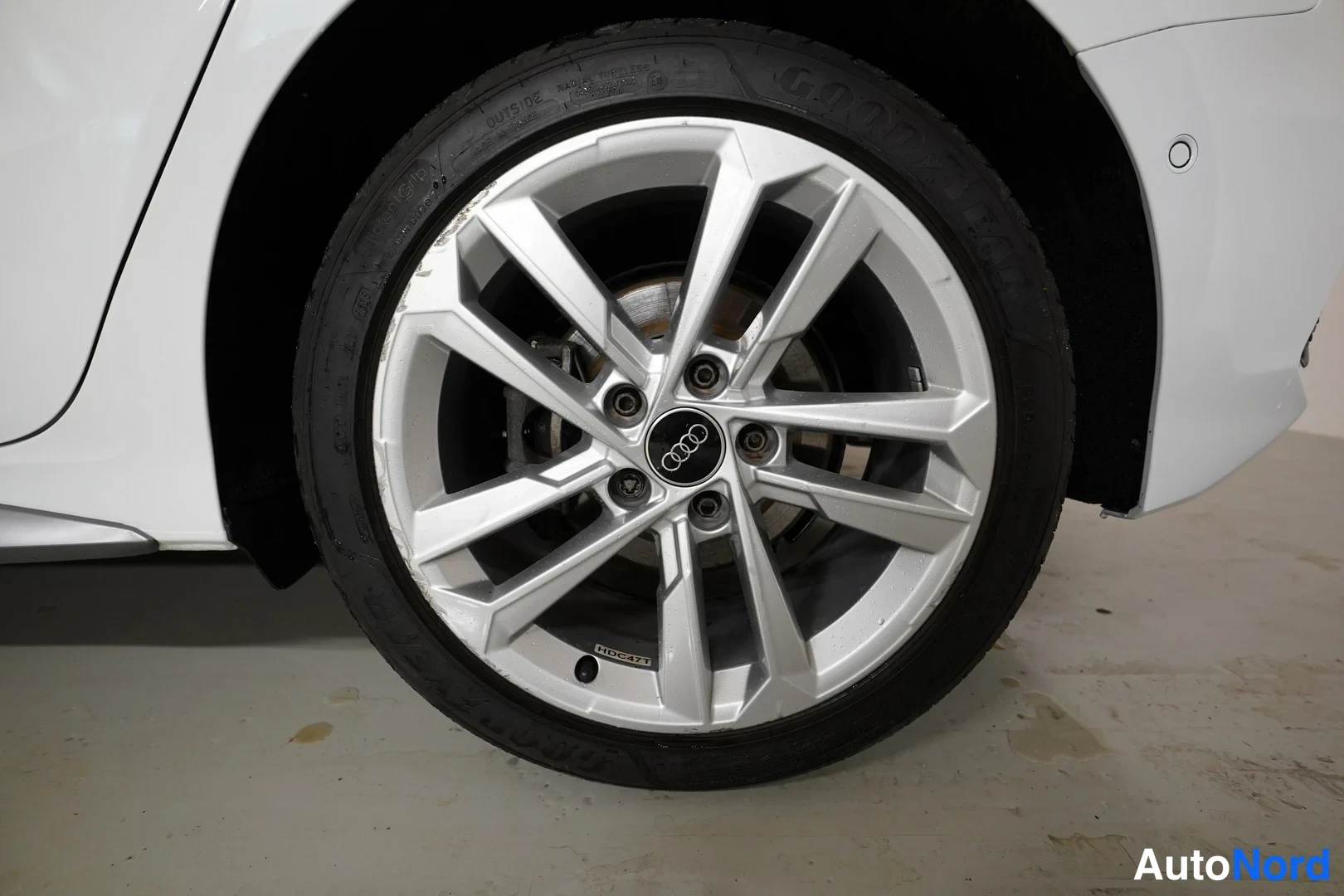 Valkoinen Audi A3 Sportback 2024, yksityiskohta, kuva 15