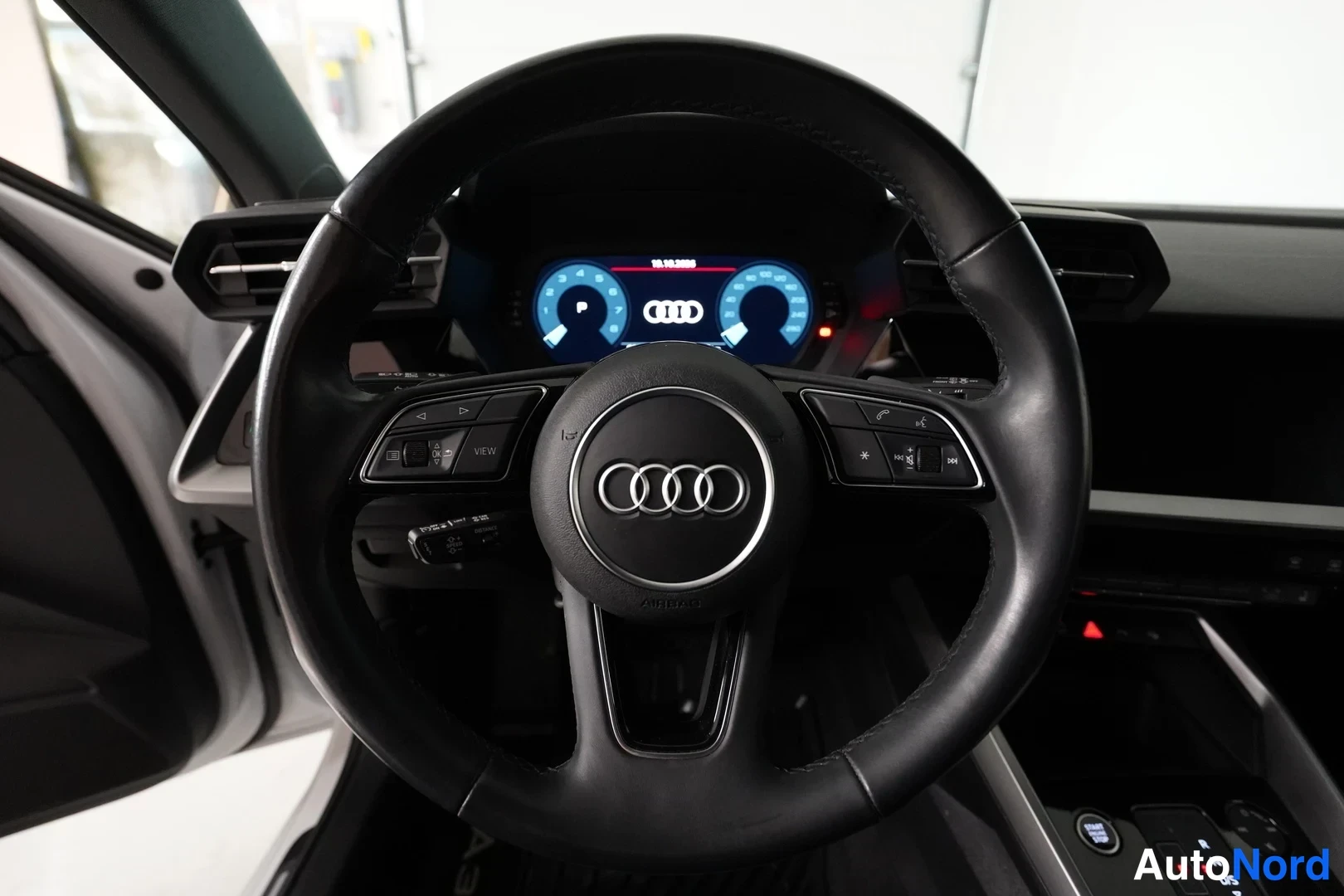 Valkoinen Audi A3 Sportback 2024, yksityiskohta, kuva 12