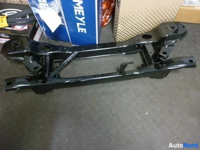 Punainen Mazda 3 2007, yksityiskohta, kuva 7
