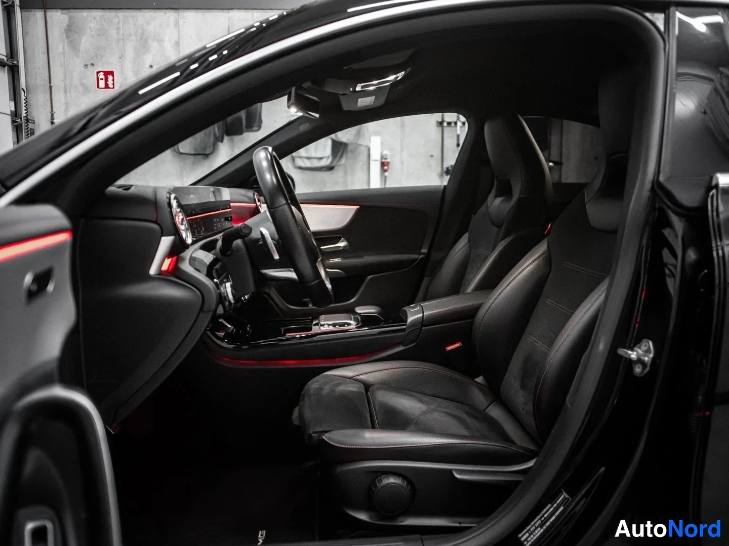 Musta Mercedes-Benz CLA 220 4MATIC 2020, etuistuimet, kuva 11