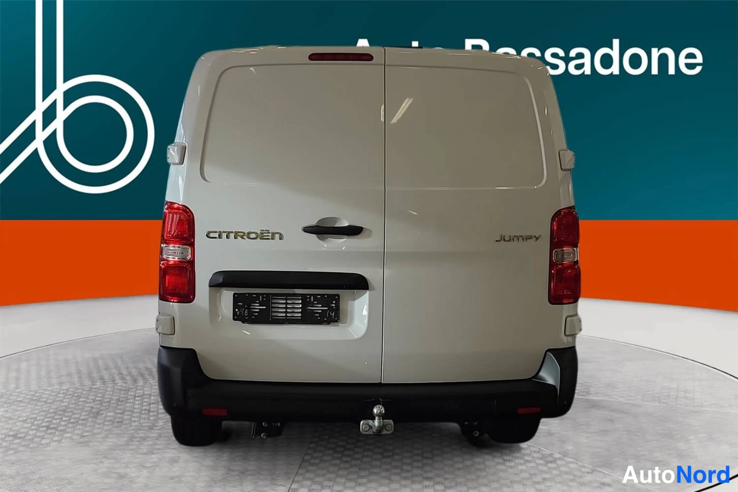 Valkoinen Citroen Jumpy 2026, takaa, kuva 7