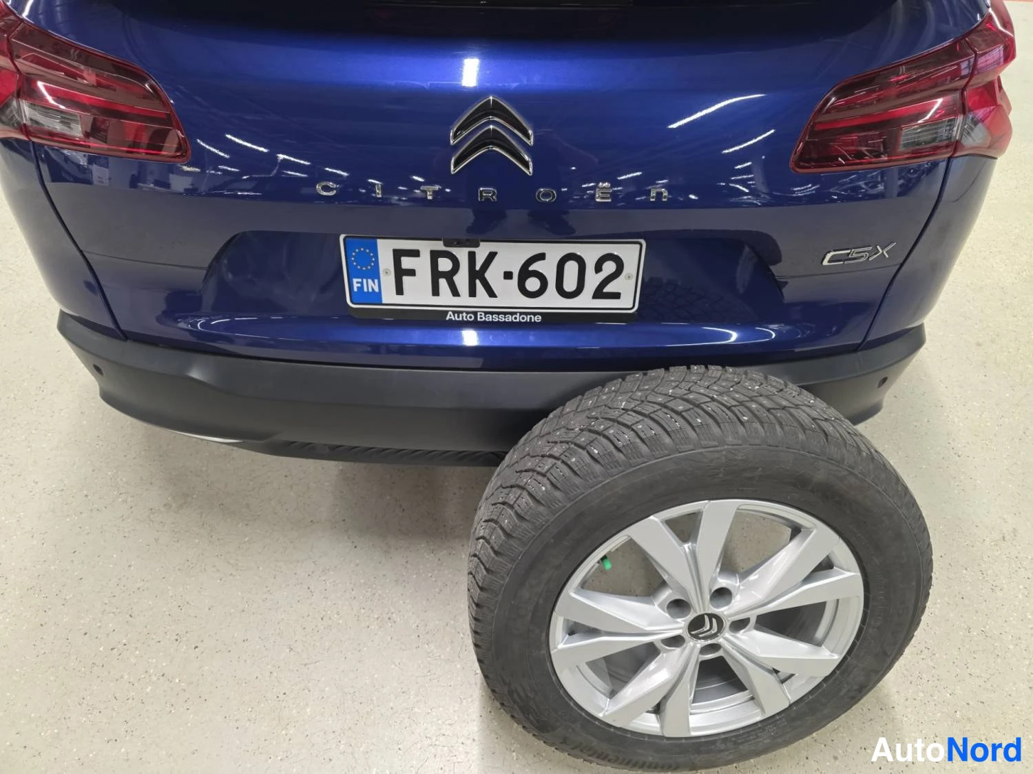 Sininen Citroen C5 x 2023, takaa, kuva 9