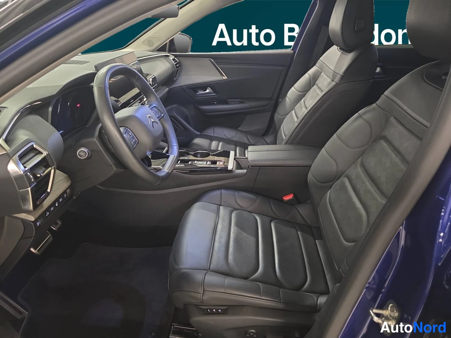 Sininen Citroen C5 x 2023, etuistuimet, kuva 12