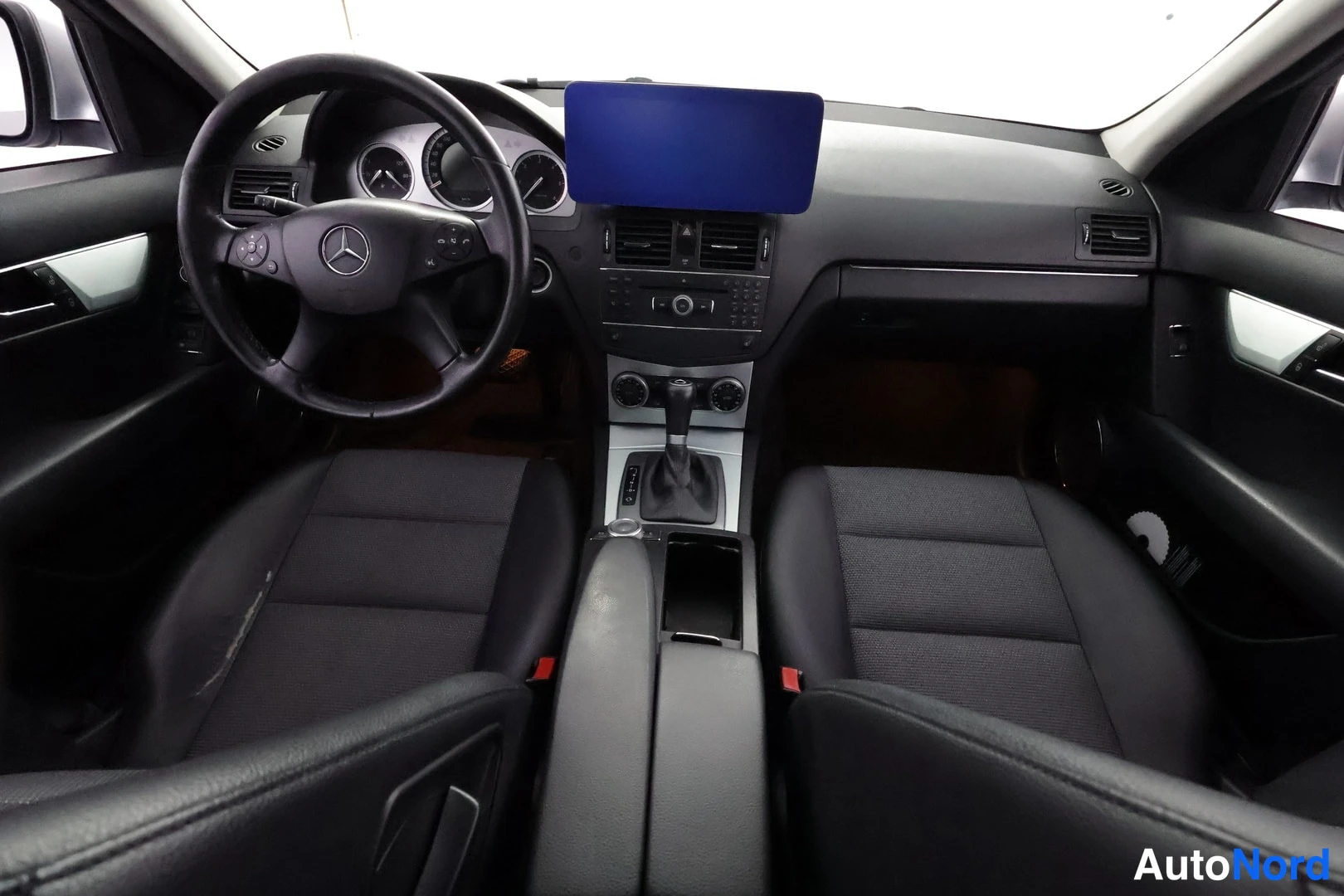Hopea Mercedes-Benz C 220 CDI 2007, ohjaamo, kuva 8