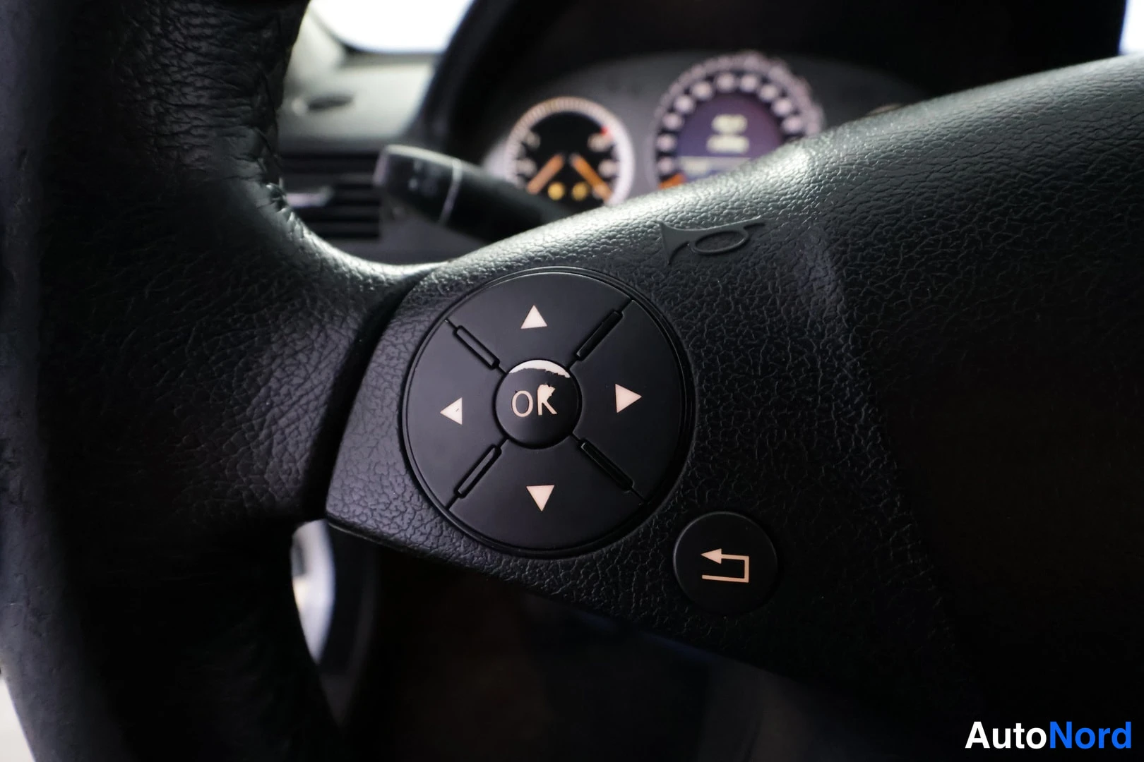 Hopea Mercedes-Benz C 220 CDI 2007, yksityiskohta, kuva 26