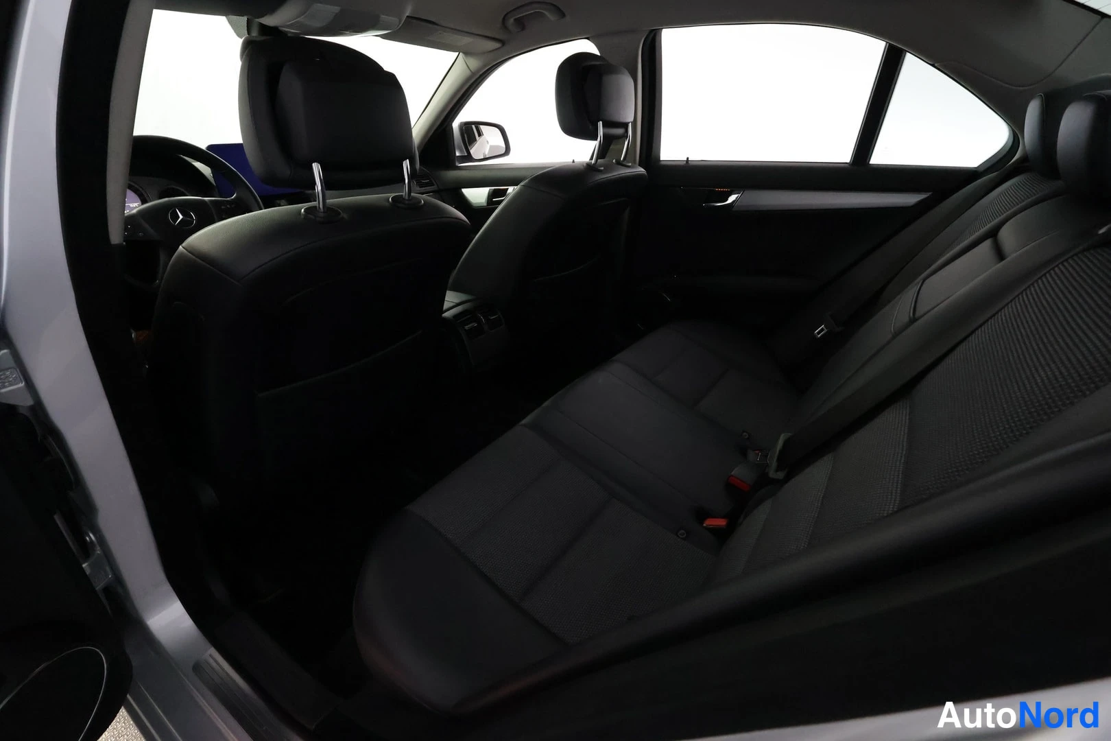 Hopea Mercedes-Benz C 220 CDI 2007, takaistuimet, kuva 18
