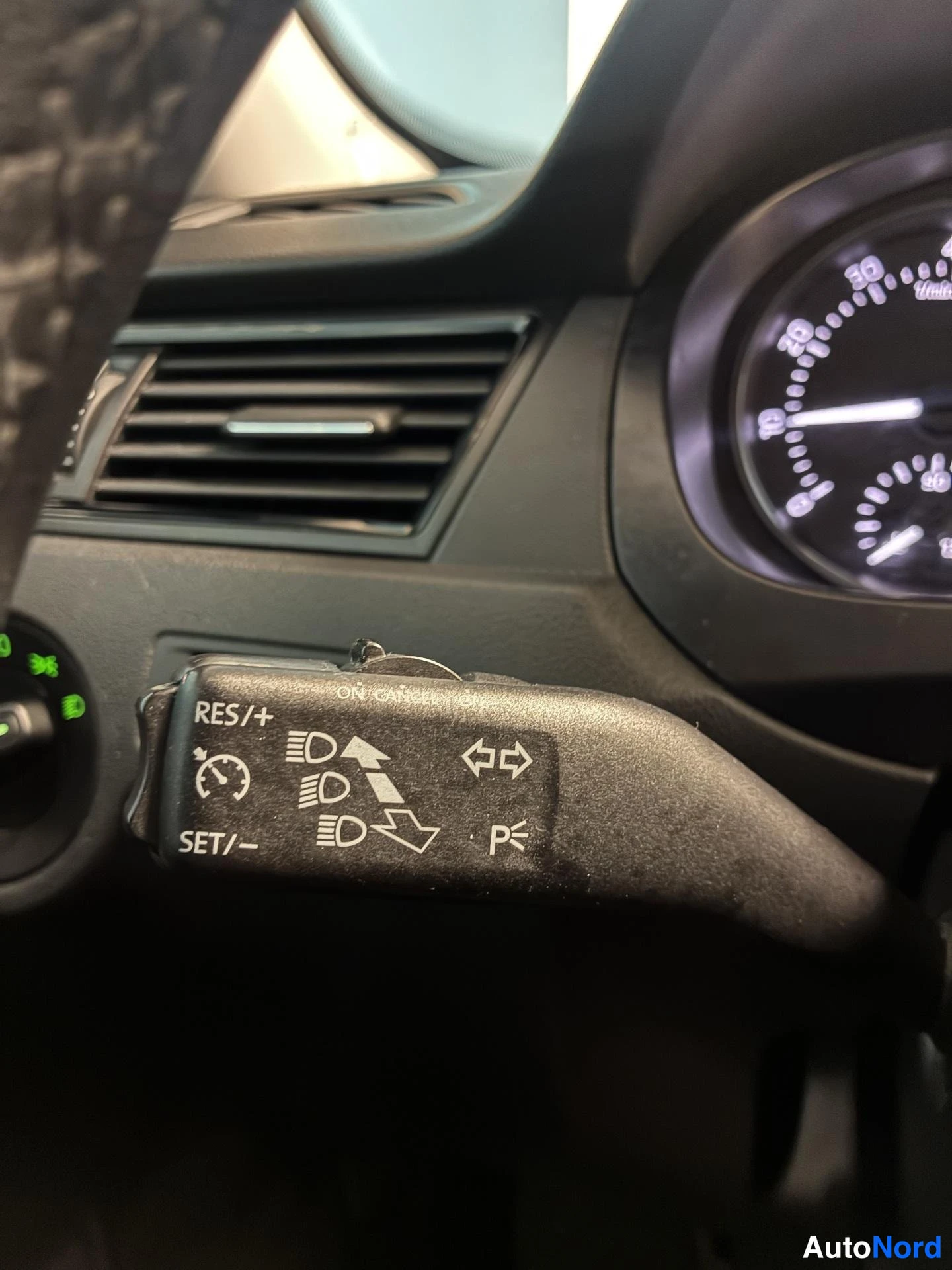 Hopea Skoda Rapid 2013, yksityiskohta, kuva 18