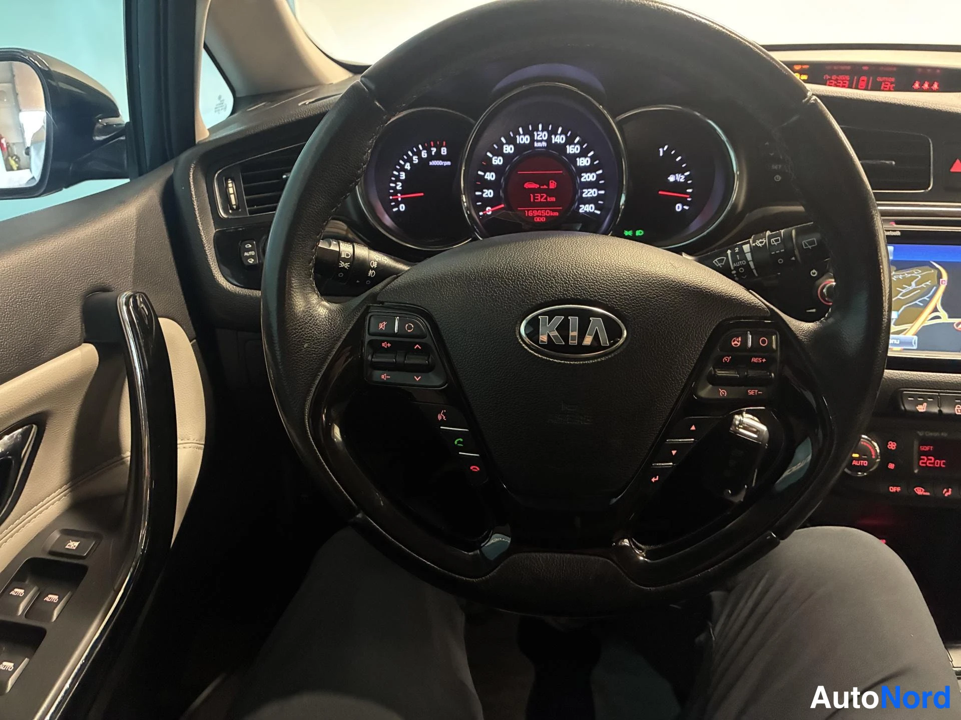 Harmaa Kia Ceed 2014, yksityiskohta, kuva 15