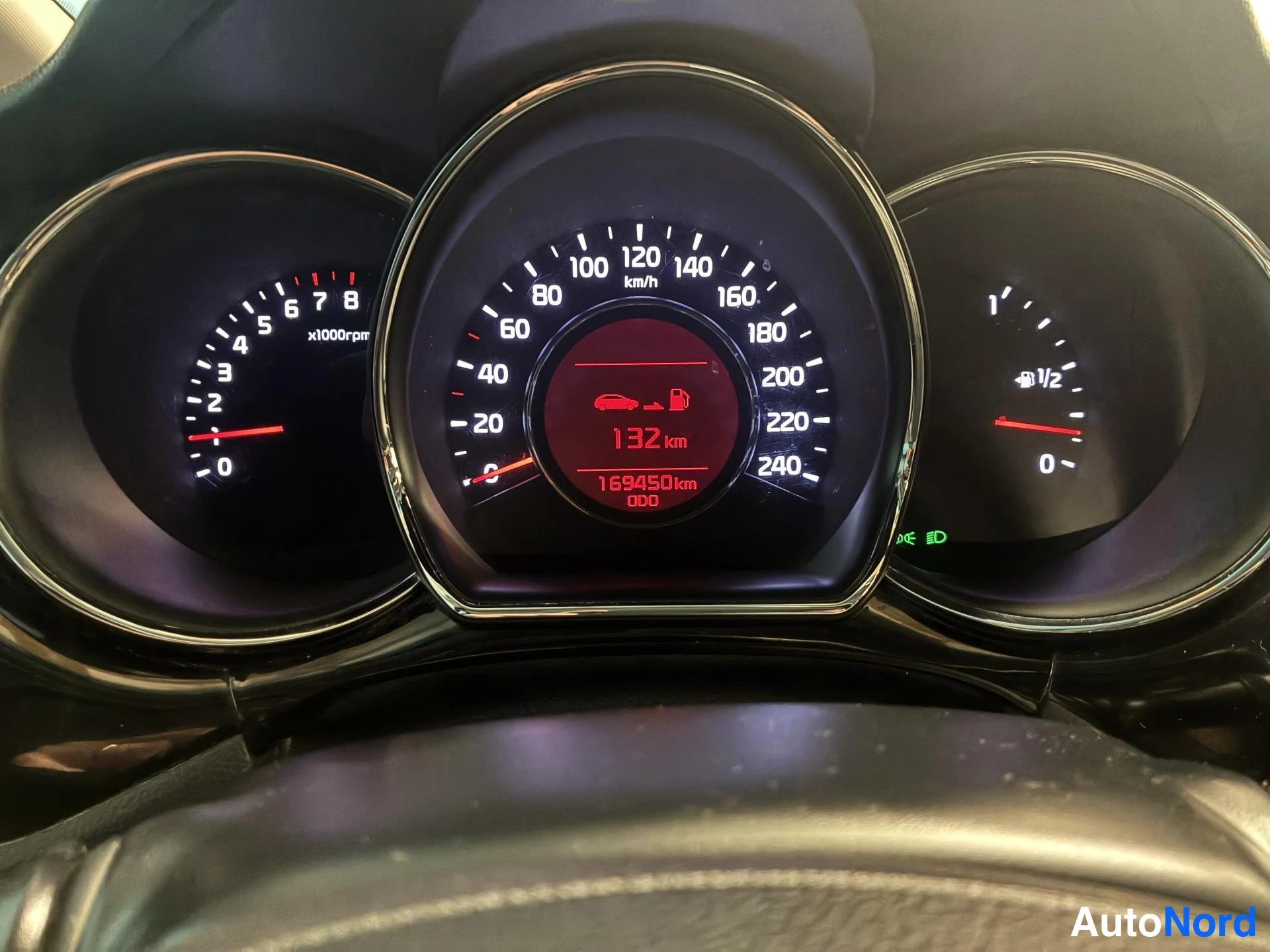 Harmaa Kia Ceed 2014, yksityiskohta, kuva 16