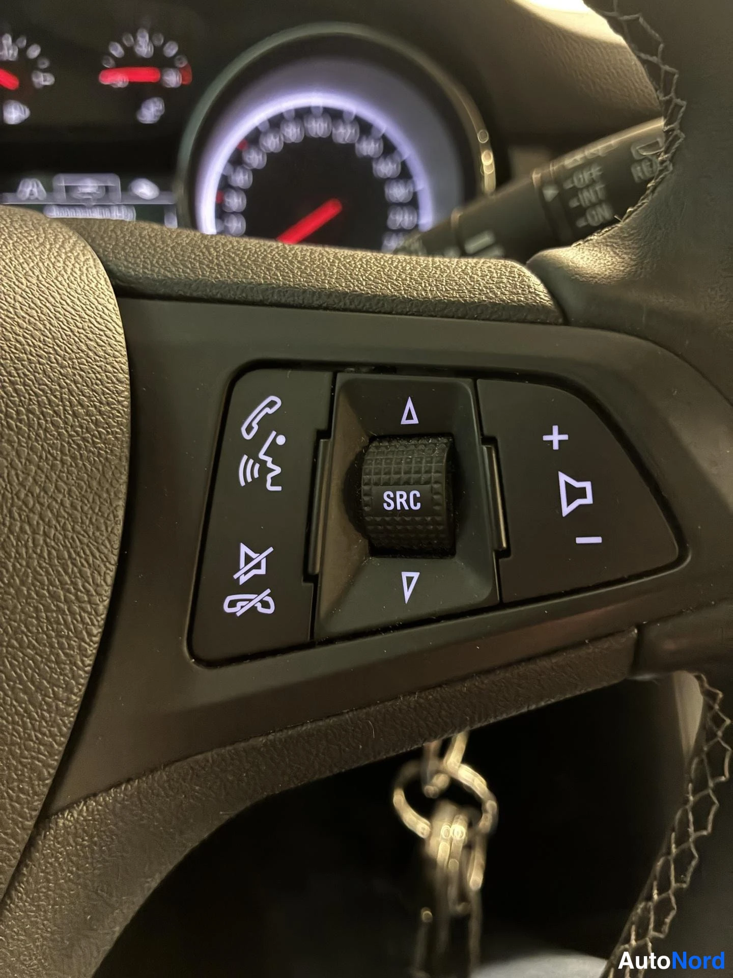 Hopea Opel Astra 2018, yksityiskohta, kuva 16