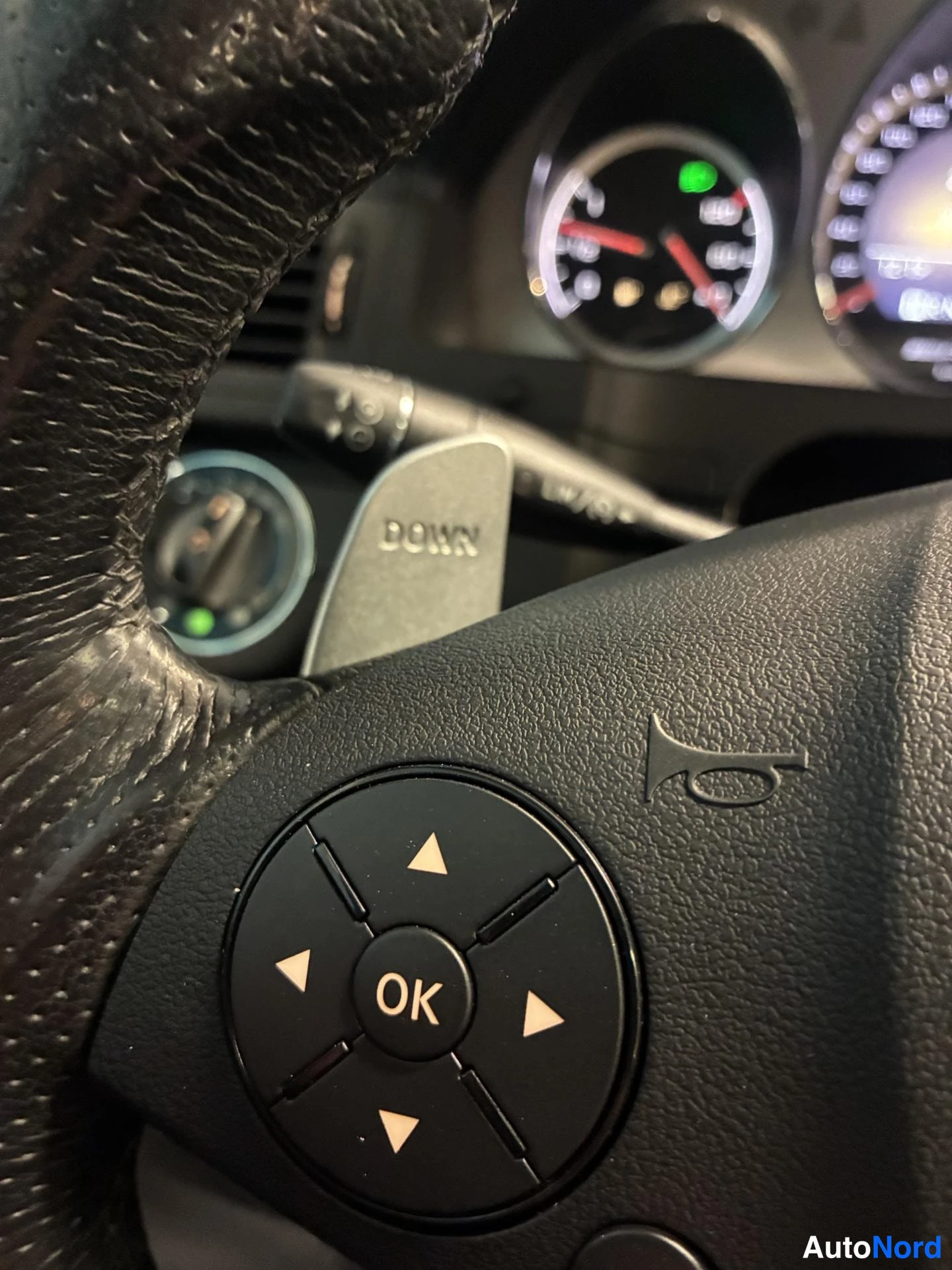 Hopea Mercedes-Benz C 63 2008, yksityiskohta, kuva 19