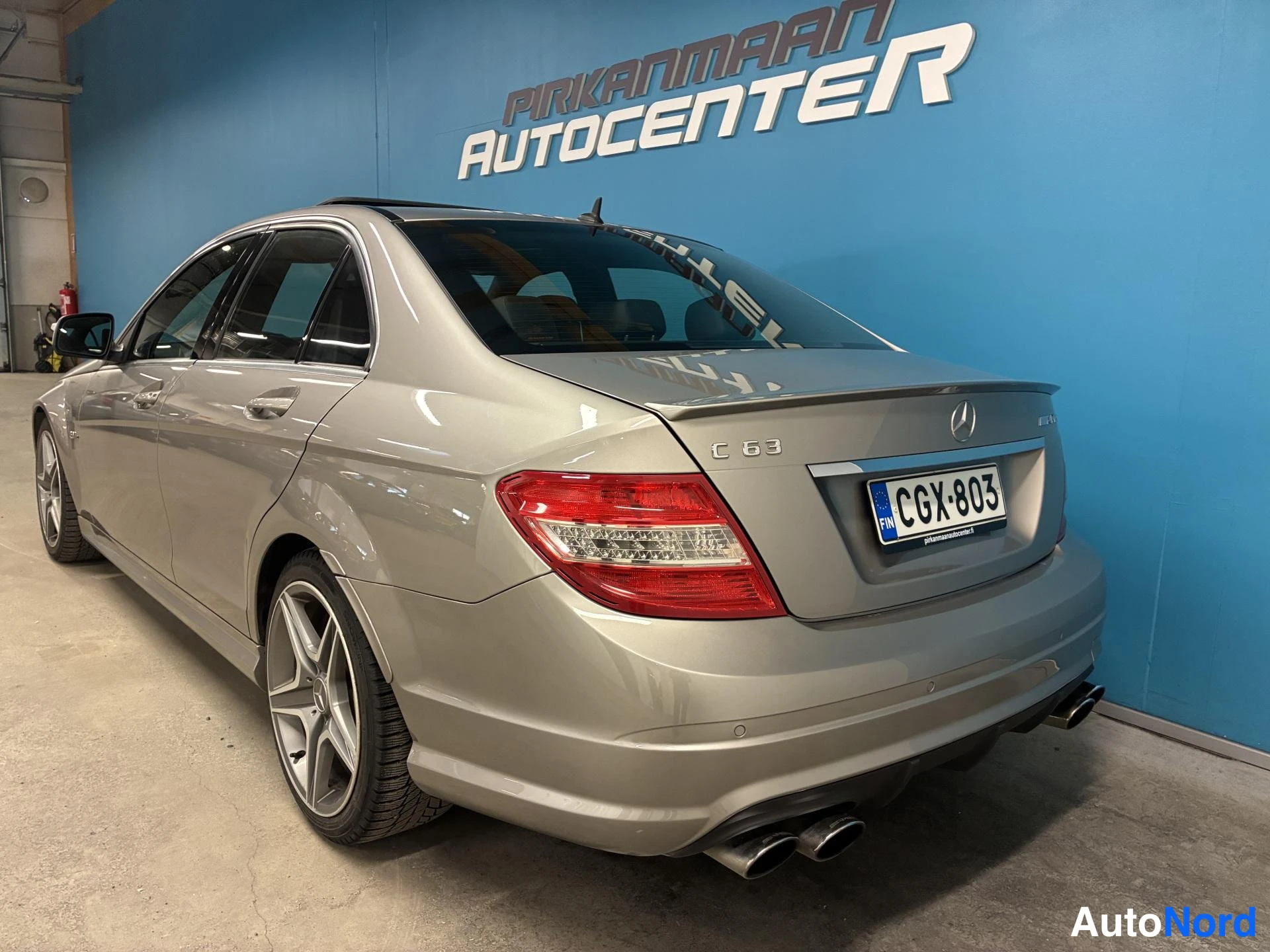 Hopea Mercedes-Benz C 63 2008, takaviisto, kuva 5