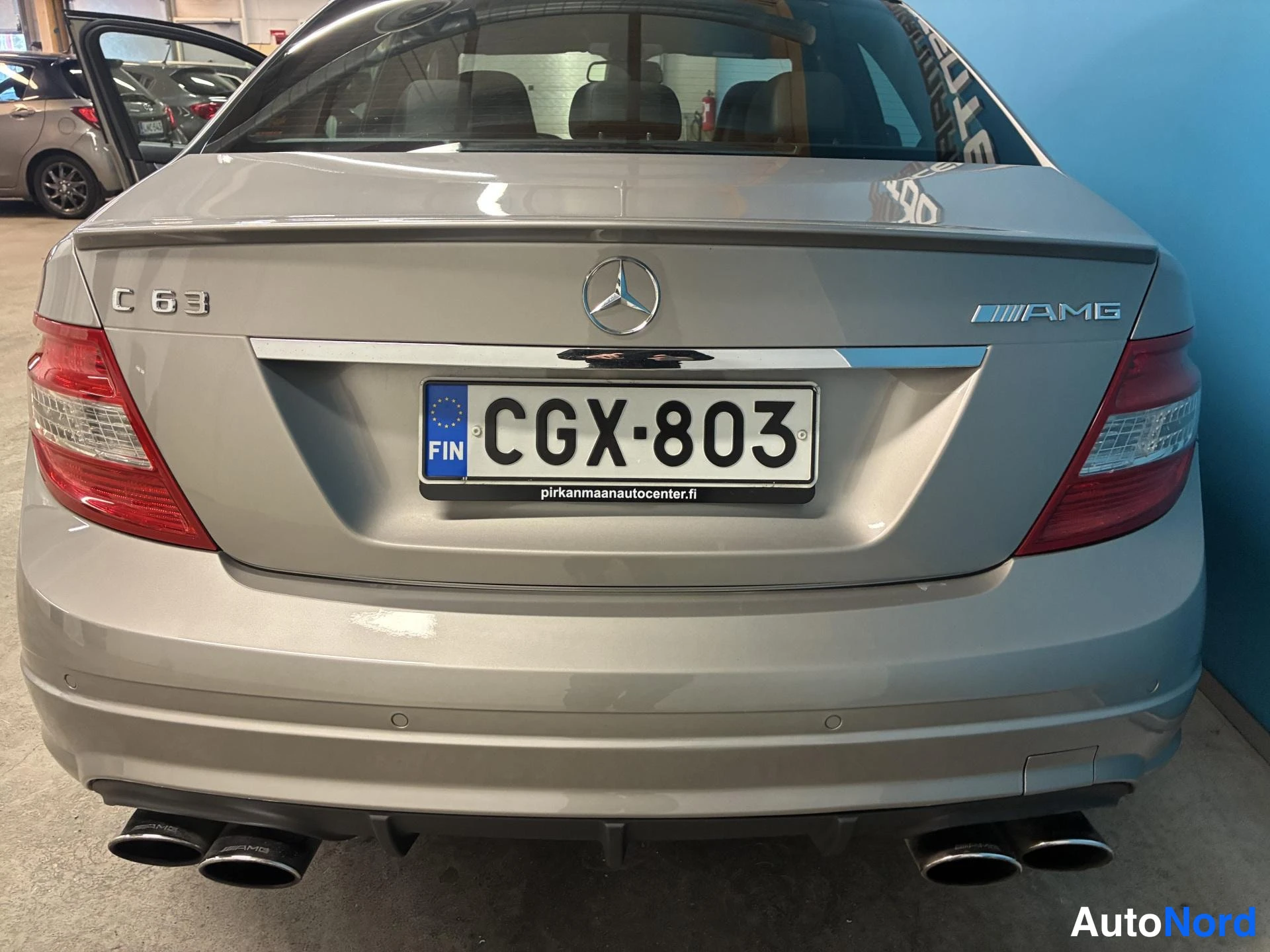 Hopea Mercedes-Benz C 63 2008, takaa, kuva 7