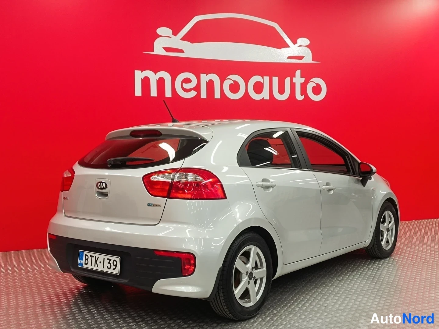 Hopea Kia Rio 2015, takaviisto, kuva 5